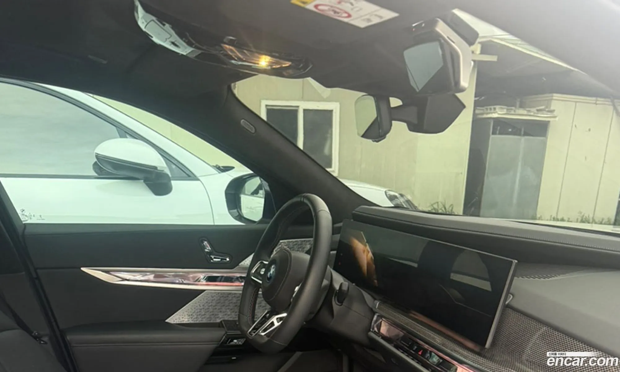 BMW i7