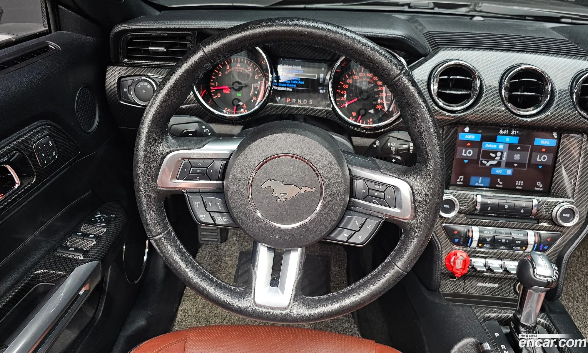 Ford Mustang 2017 — 18