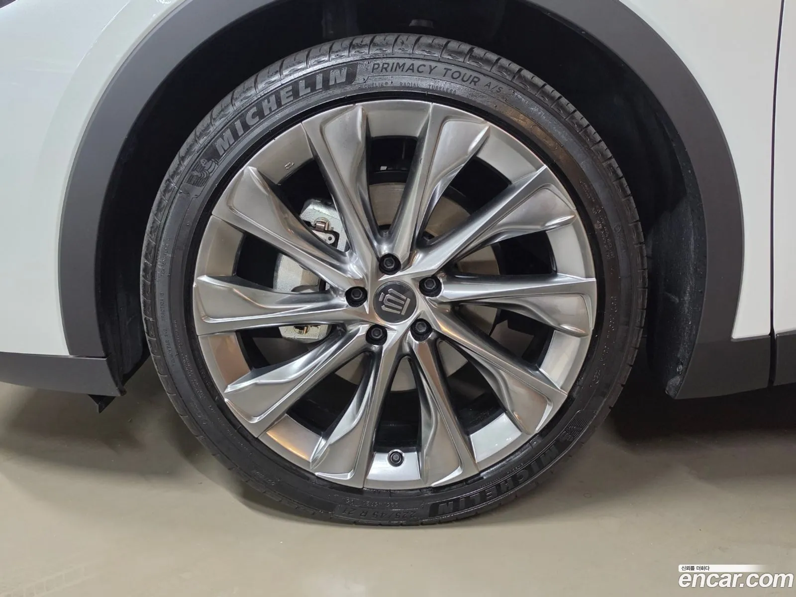 Toyota Crown Crossover 2024 — 17