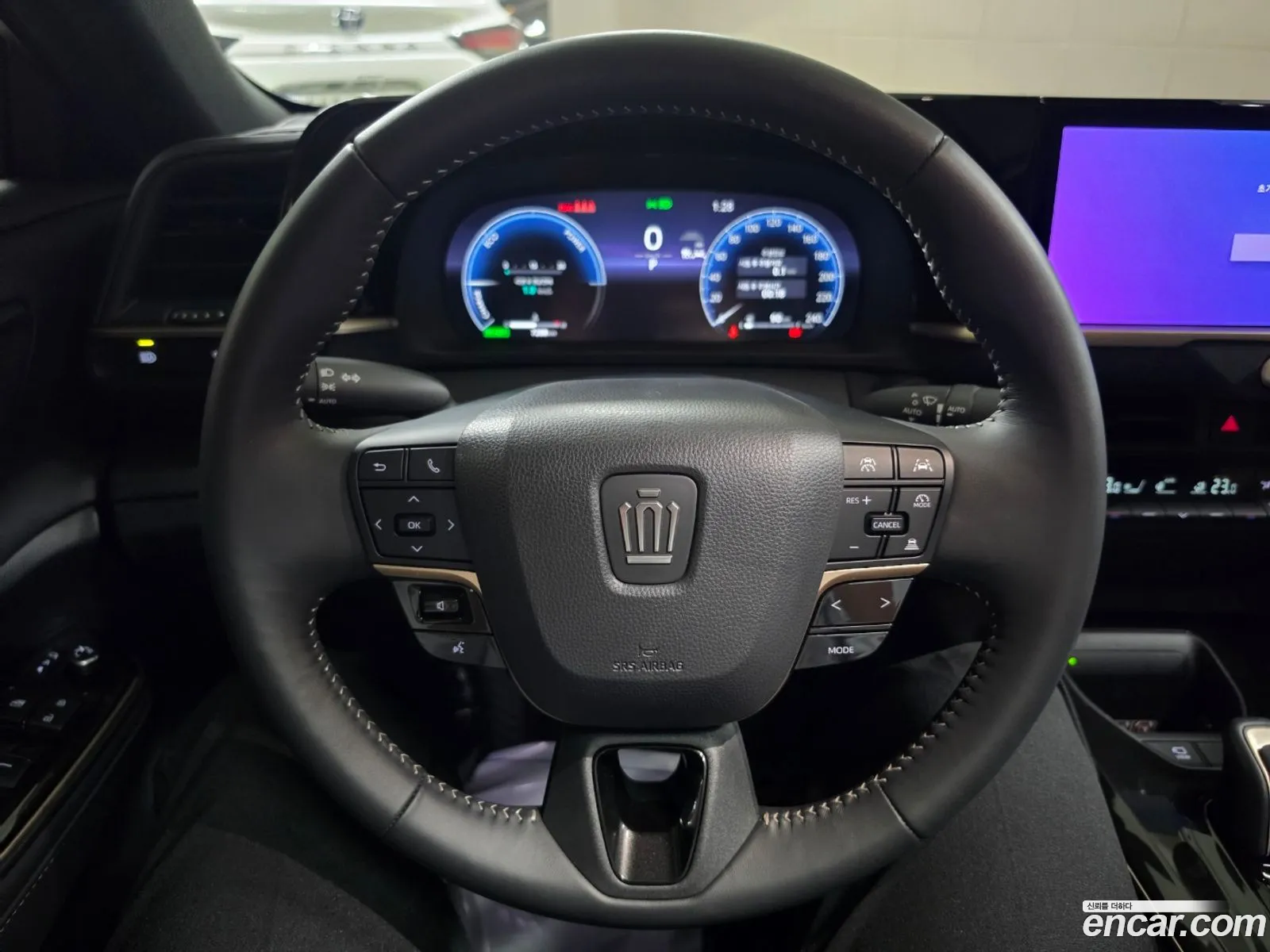 Toyota Crown Crossover 2024 — 18