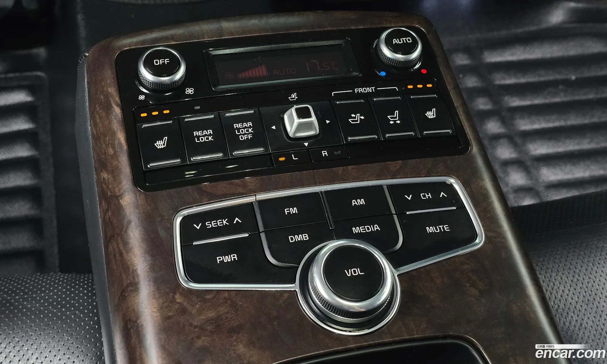 Kia K9 2012 — 24