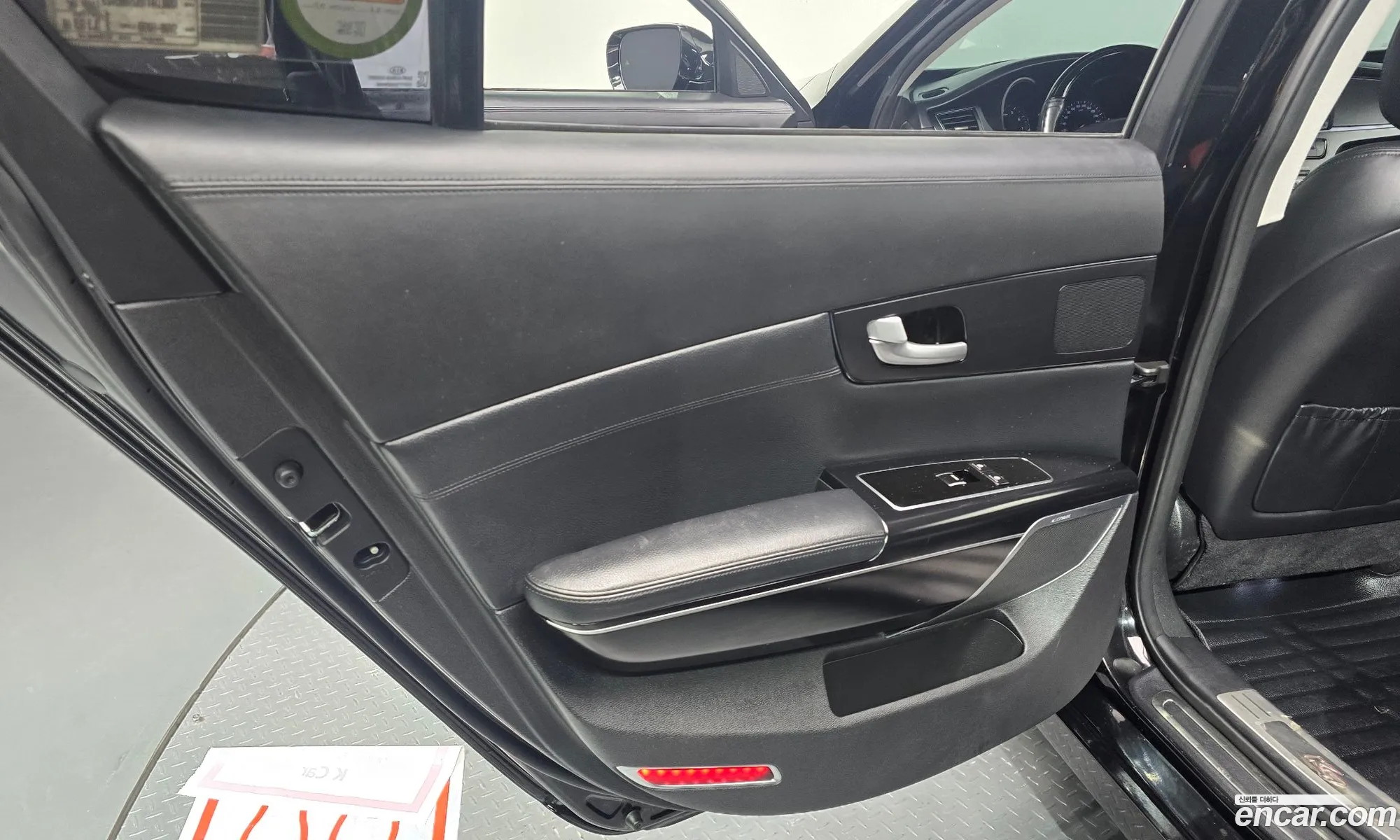 Kia K9 2012 — 8