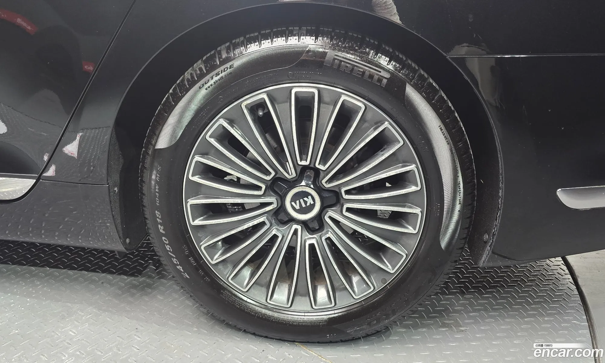 Kia K9 2012 — 25