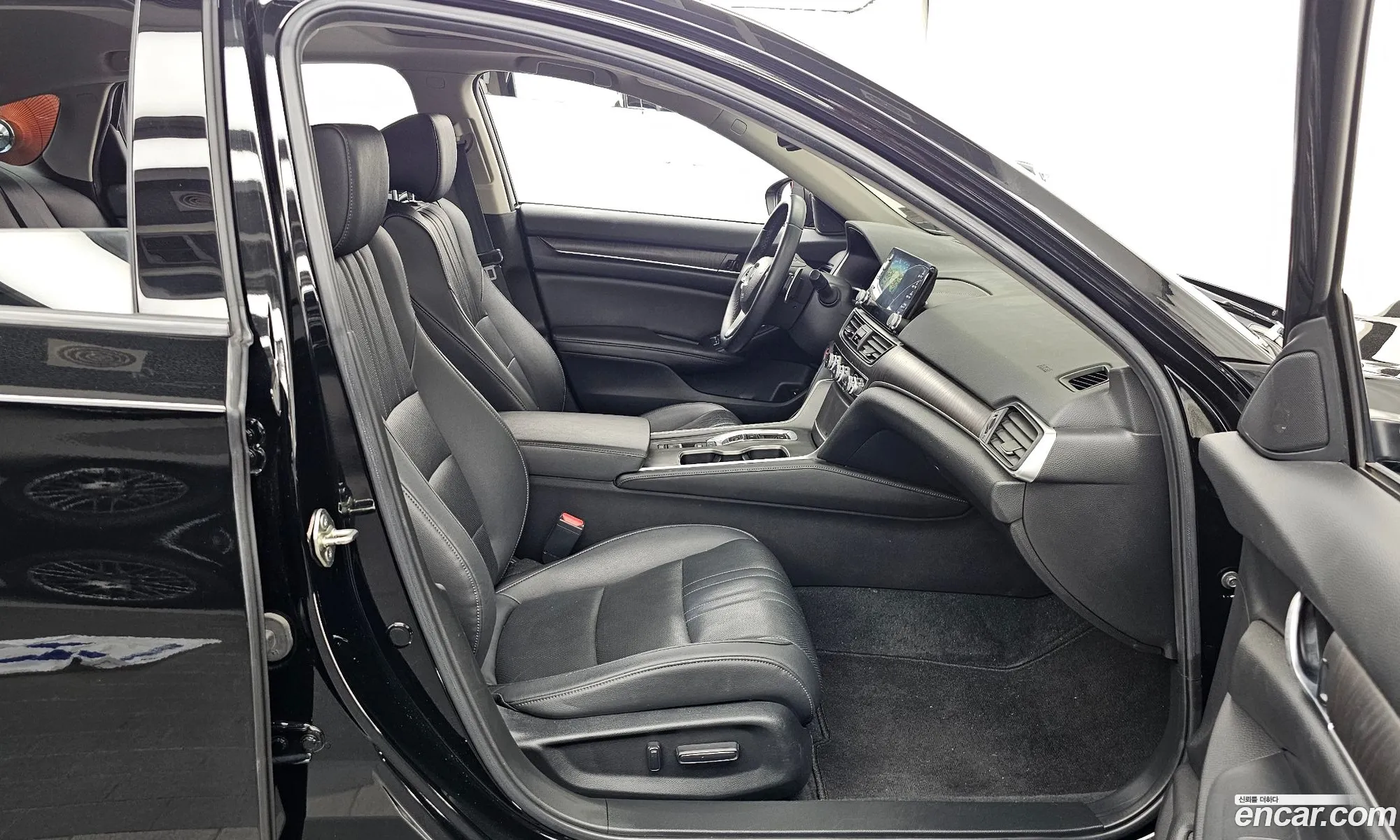 Honda Accord 10th Gen 2019 — 20