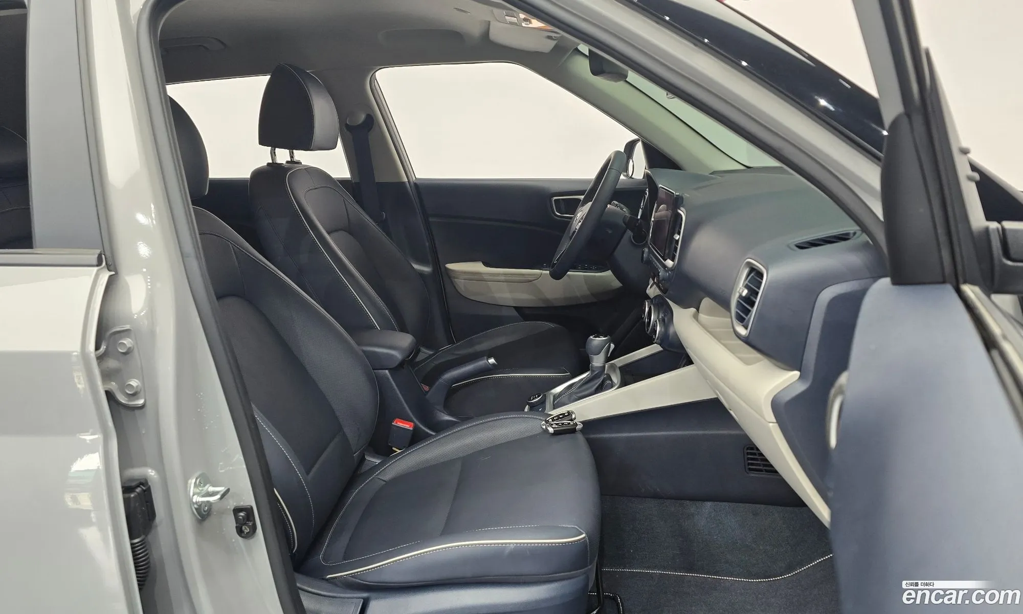 Hyundai Venue 2023 — 6
