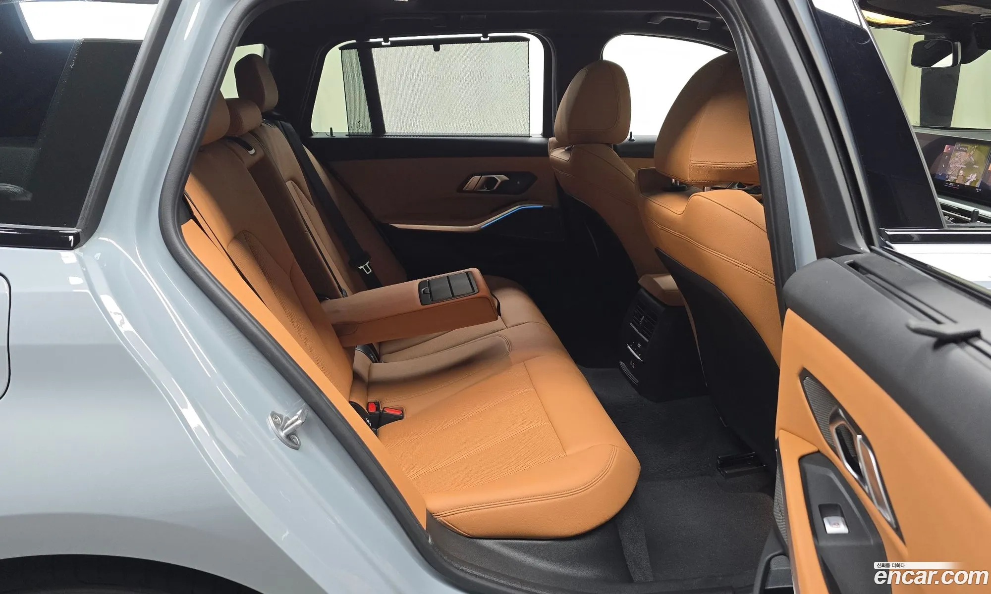 BMW 3 Series 2024 — 30
