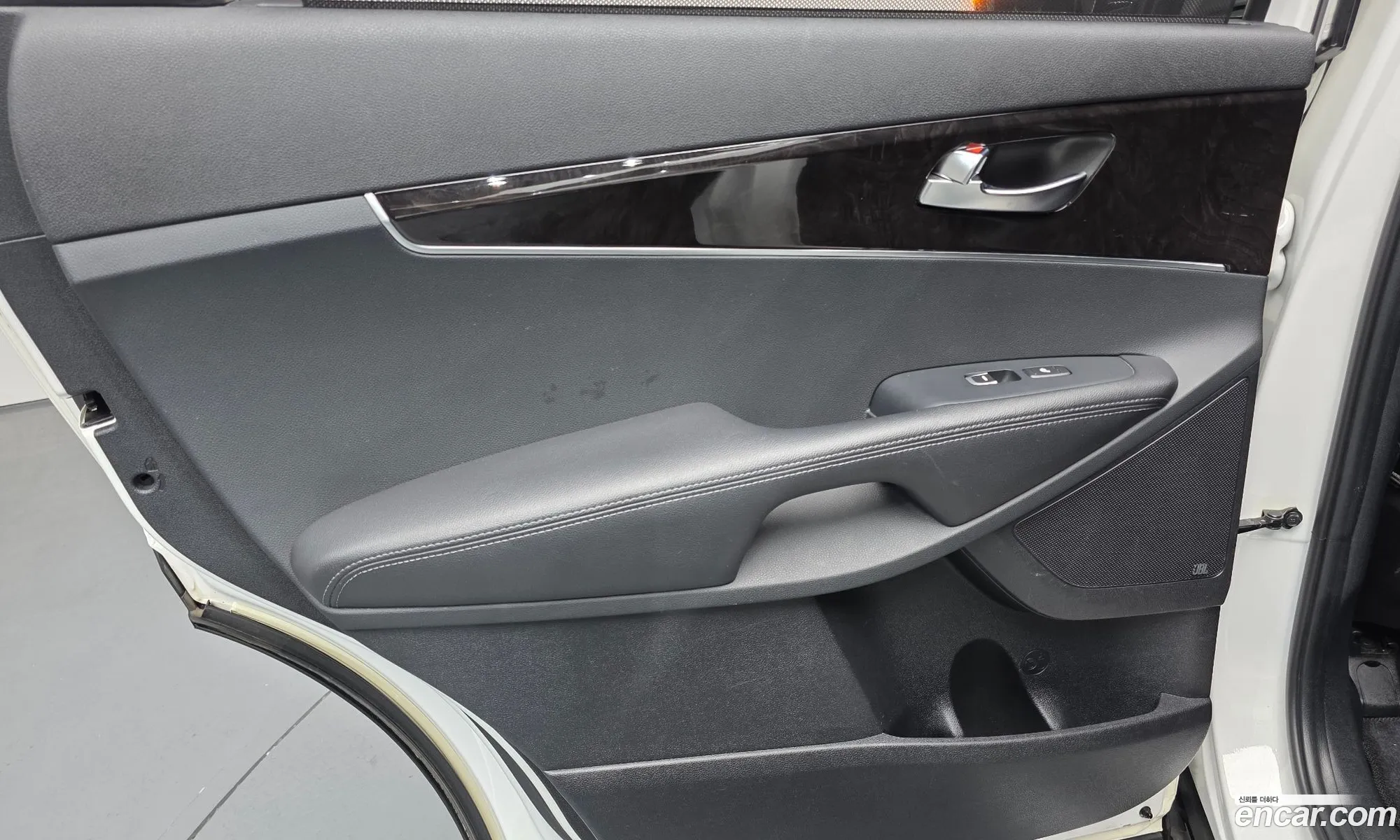Kia Sorento 2016 — 7
