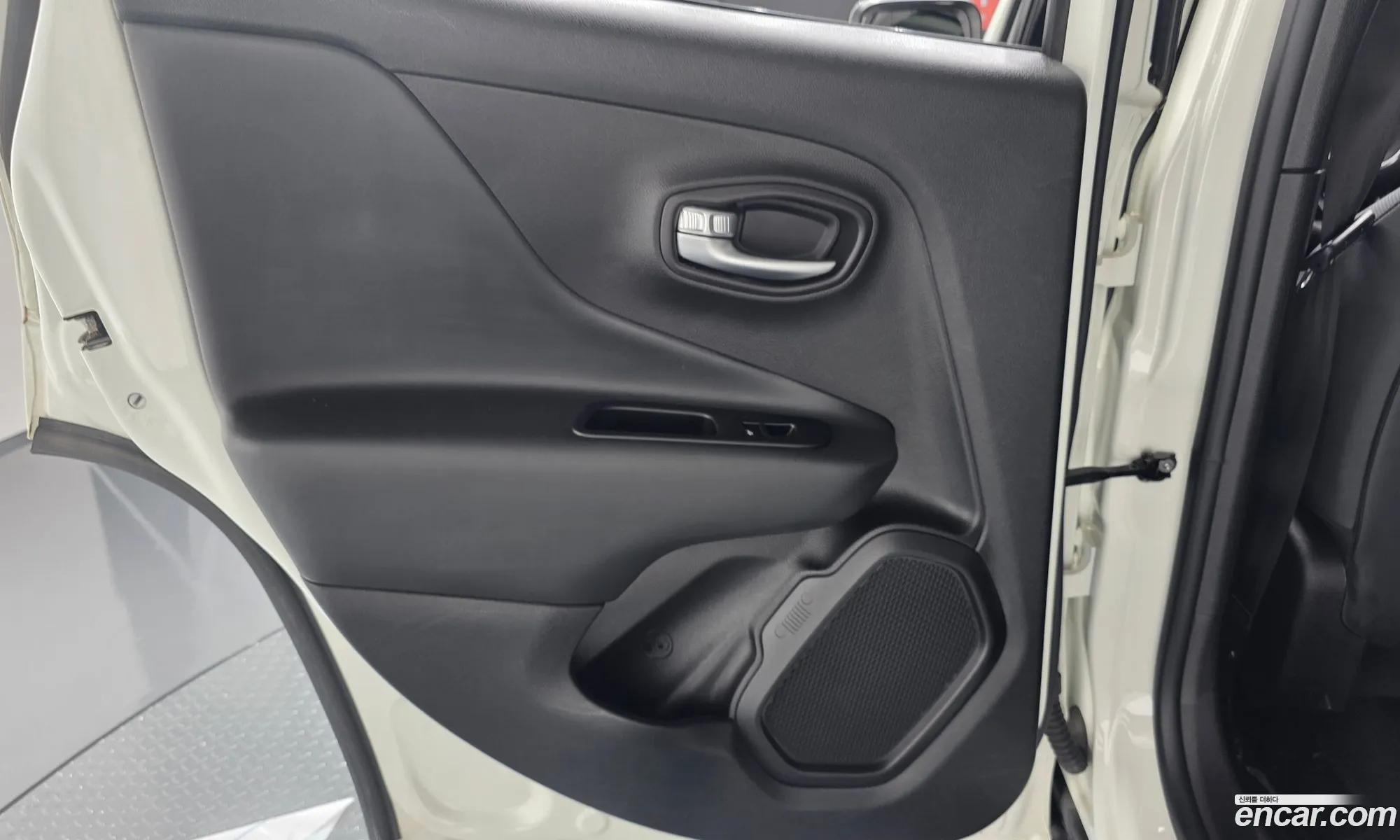 Jeep Renegade 2022 — 18
