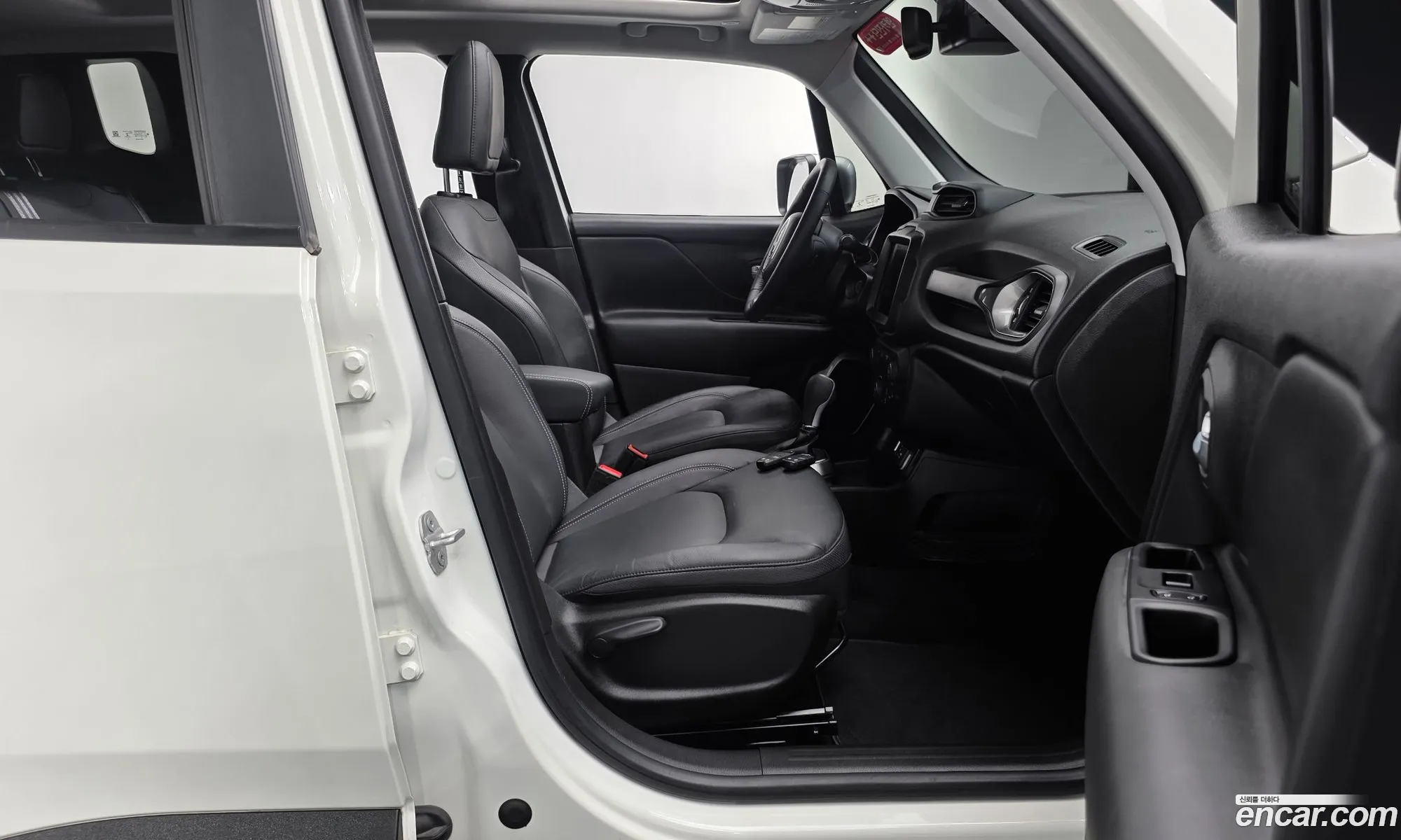 Jeep Renegade 2022 — 31
