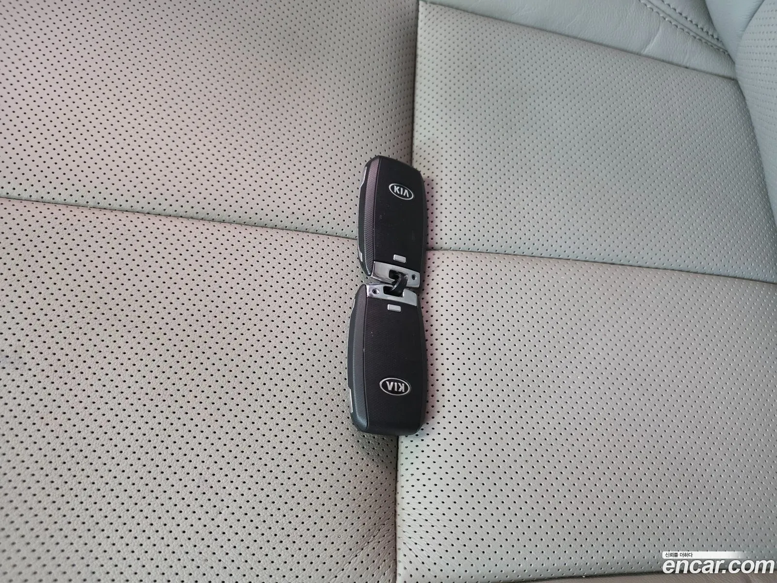 Kia Carnival 2017 — 7