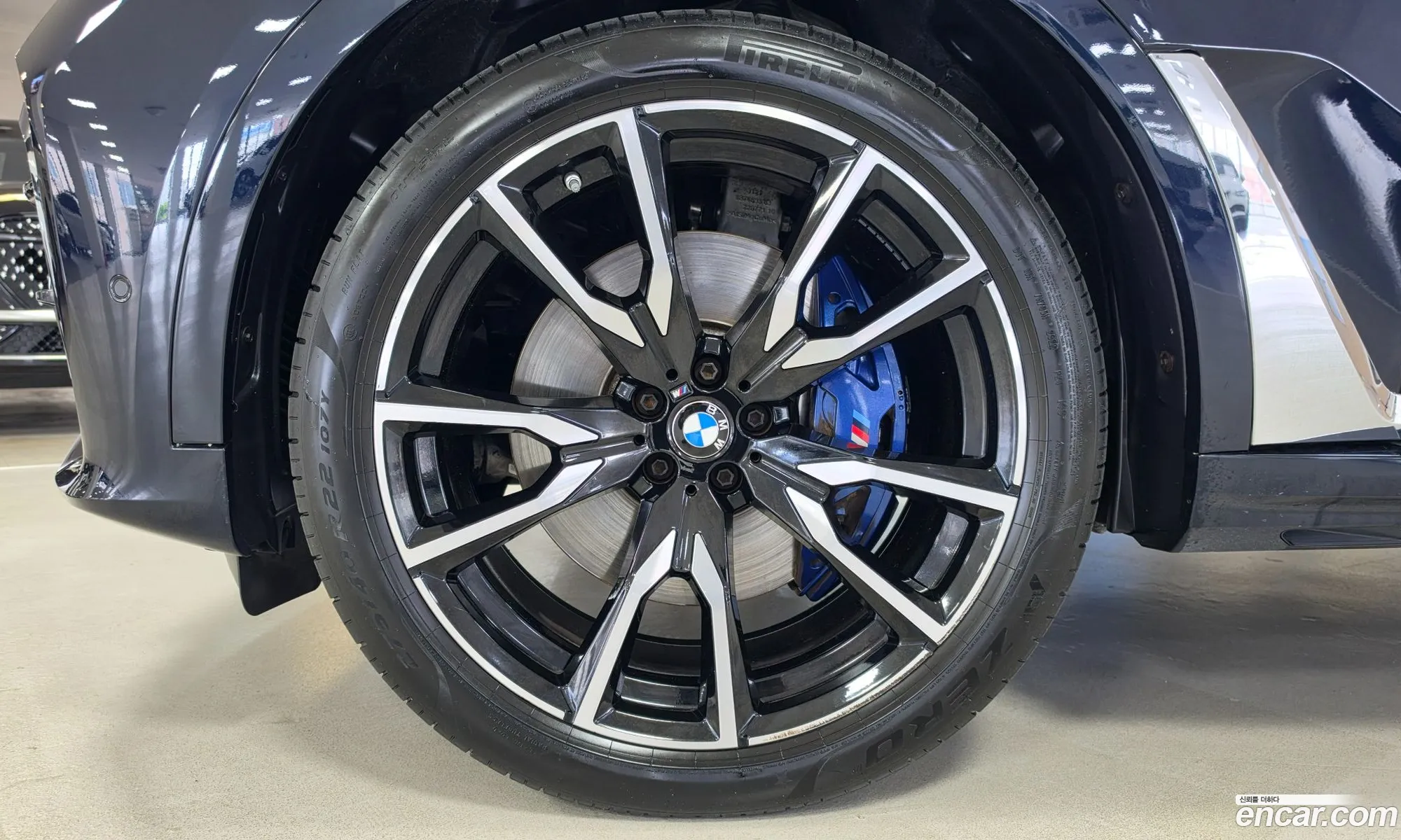 BMW X7 2021 — 9