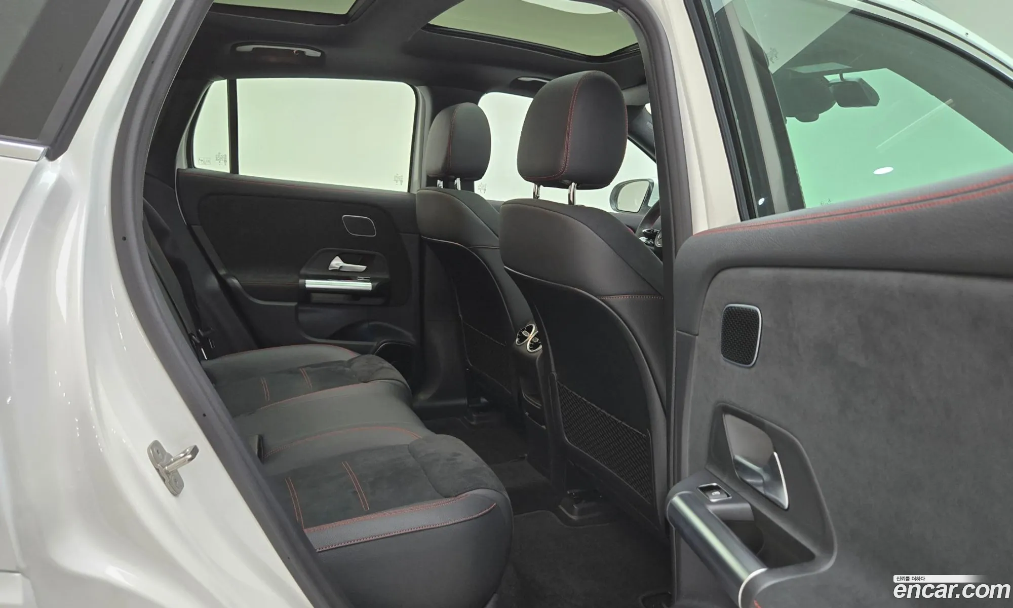 Mercedes-Benz EQA H243 2025 — 10