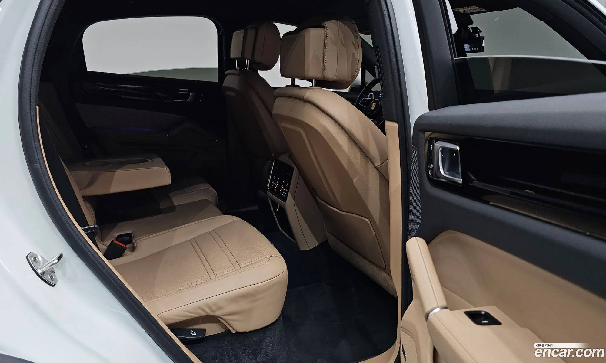 Porsche Cayenne 2022 — 28