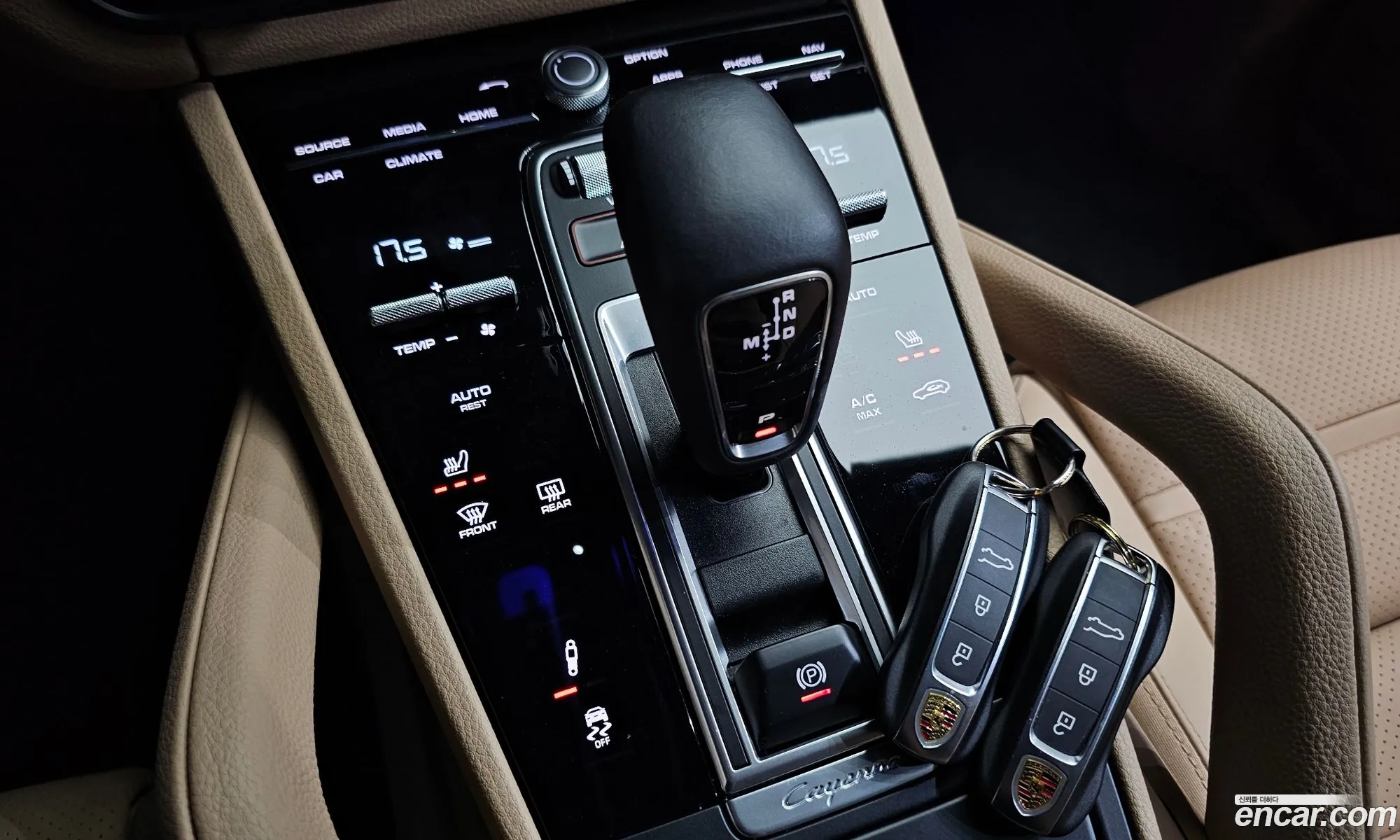 Porsche Cayenne 2022 — 32