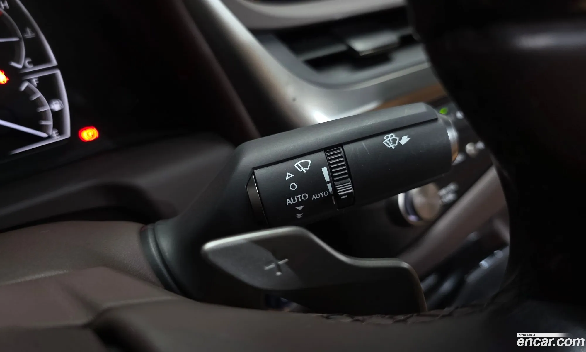 Lexus ES300h 7th Gen 2021 JTHBA1C17M2004412 — 21