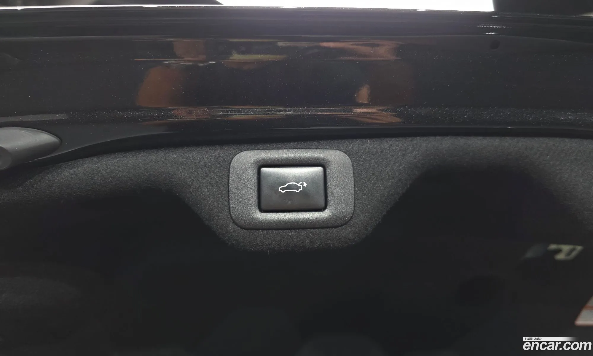 Lexus ES300h 7th Gen 2021 JTHBA1C17M2004412 — 30