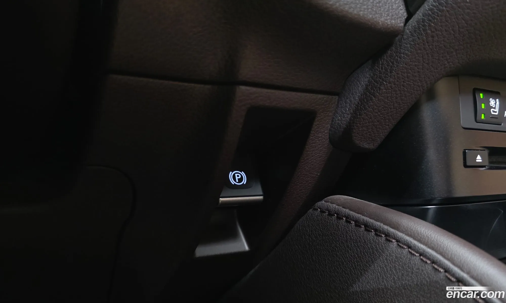 Lexus ES300h 7th Gen 2021 JTHBA1C17M2004412 — 15