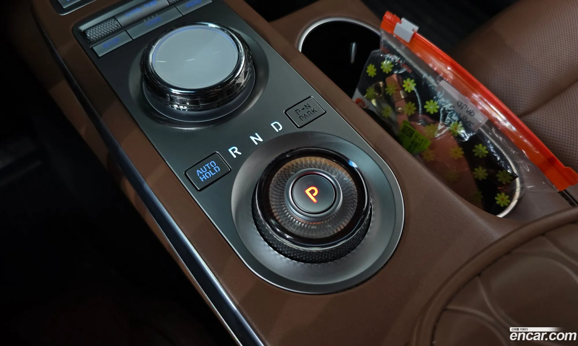 Genesis GV70 2023 — 16
