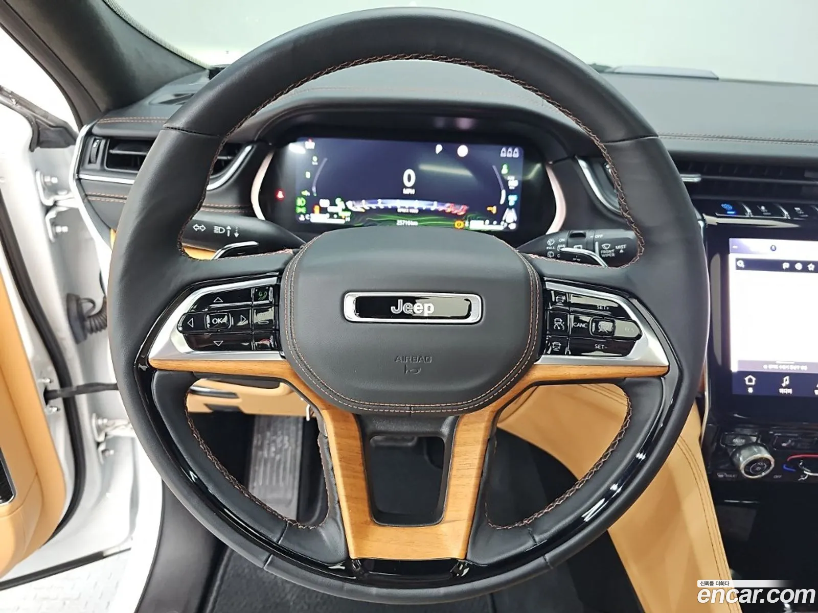 Jeep Grand Cherokee 2023 — 2