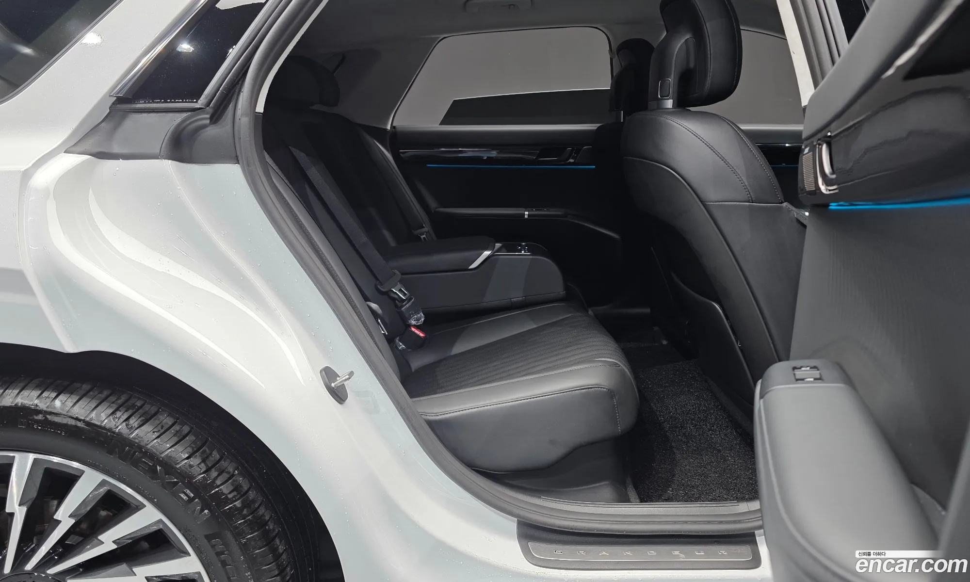 Hyundai Grandeur Hybrid 2025 — 12