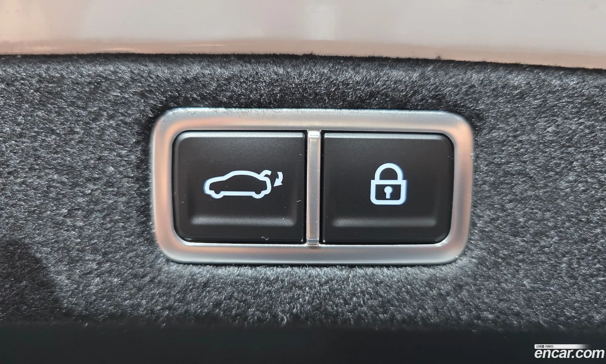Hyundai Grandeur Hybrid 2025 — 8