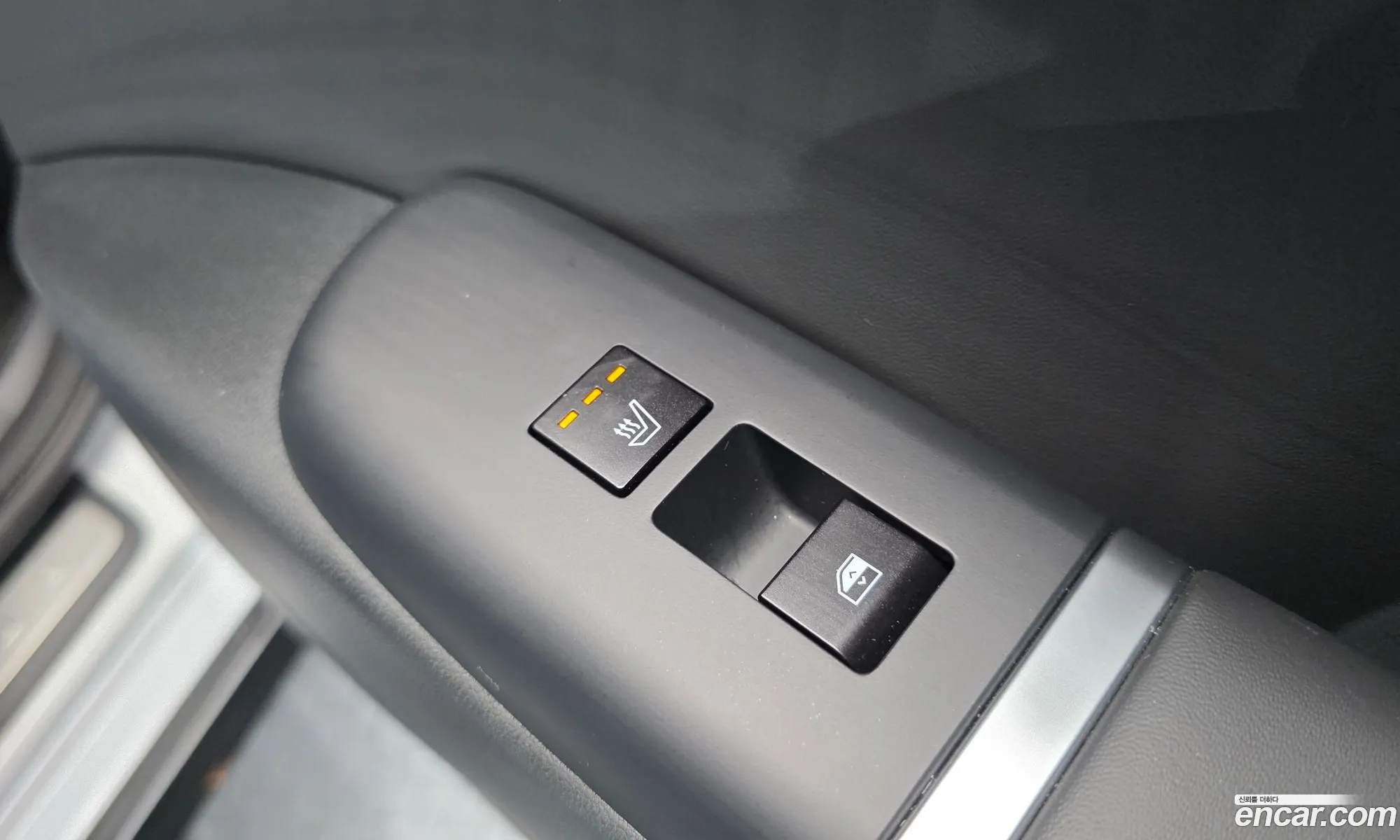 Hyundai Grandeur Hybrid 2025 — 10