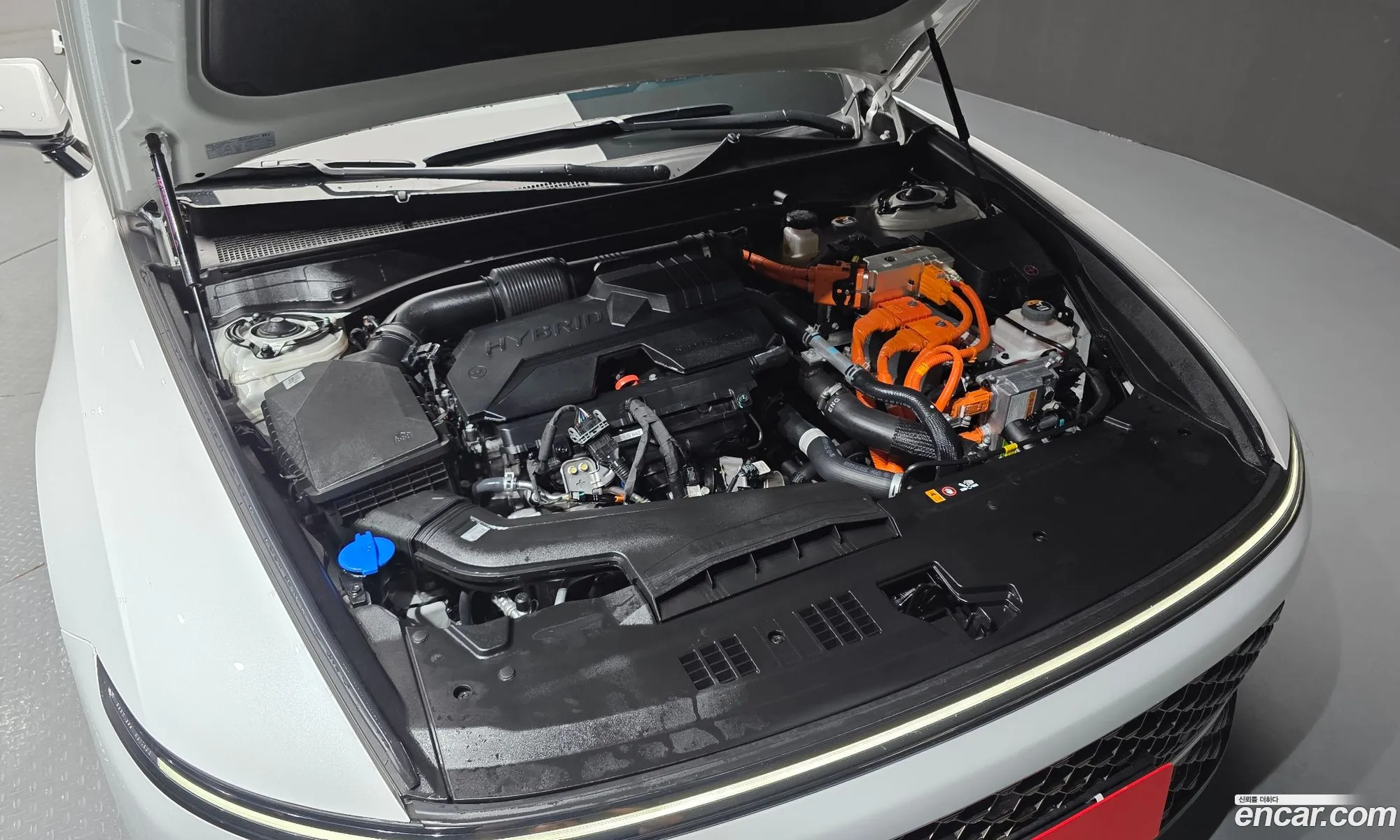 Hyundai Grandeur Hybrid 2025 — 16