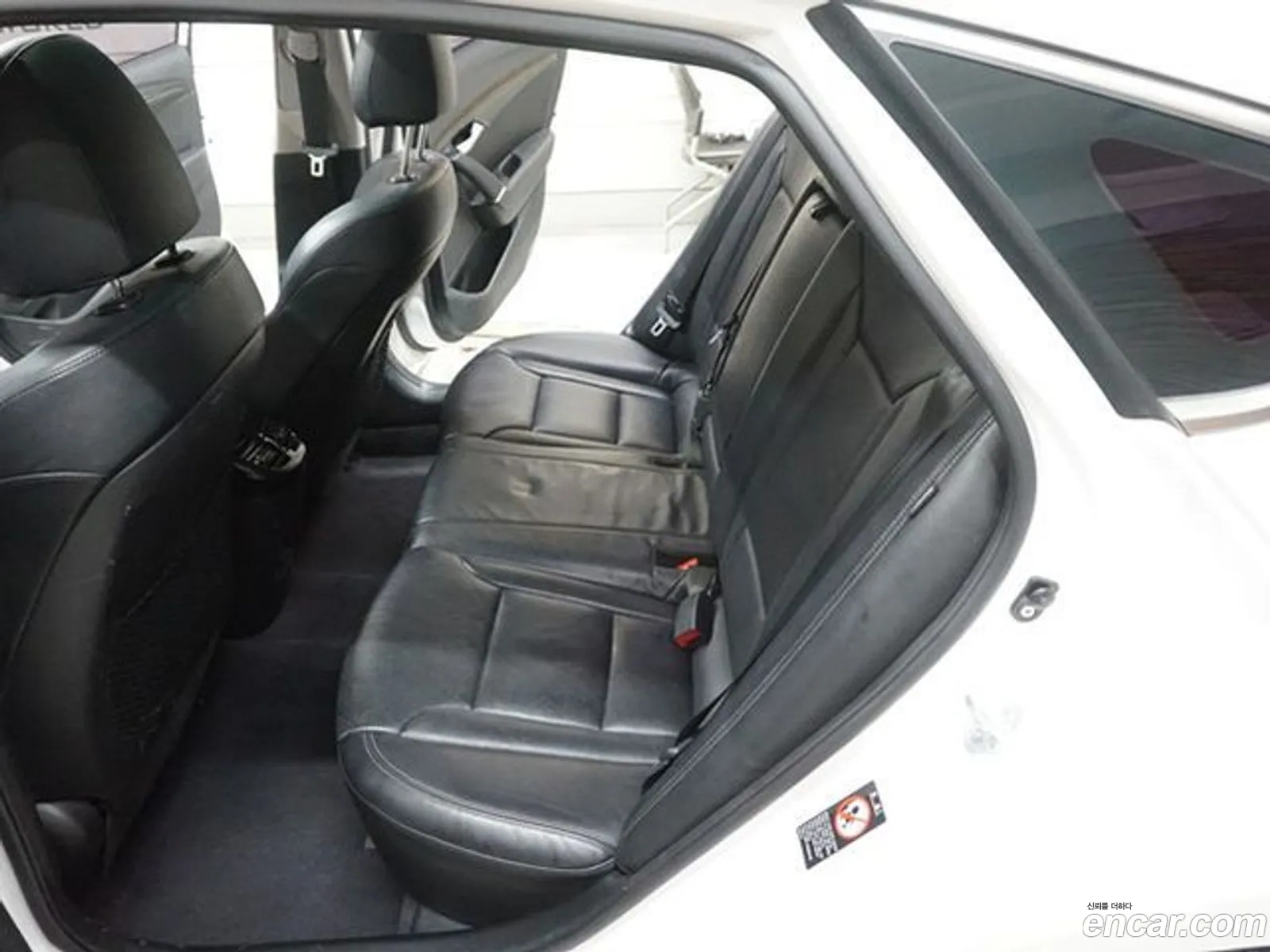 Hyundai i40 Saloon 2014 — 8