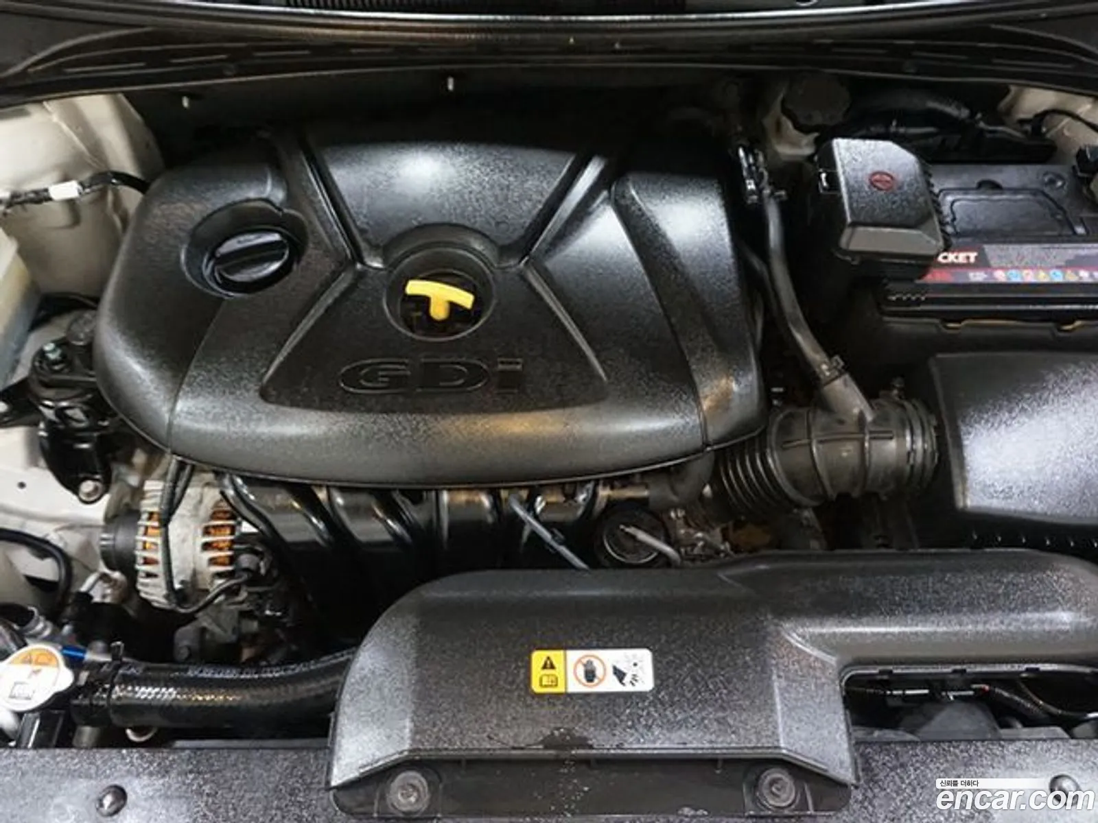 Hyundai i40 Saloon 2014 — 17