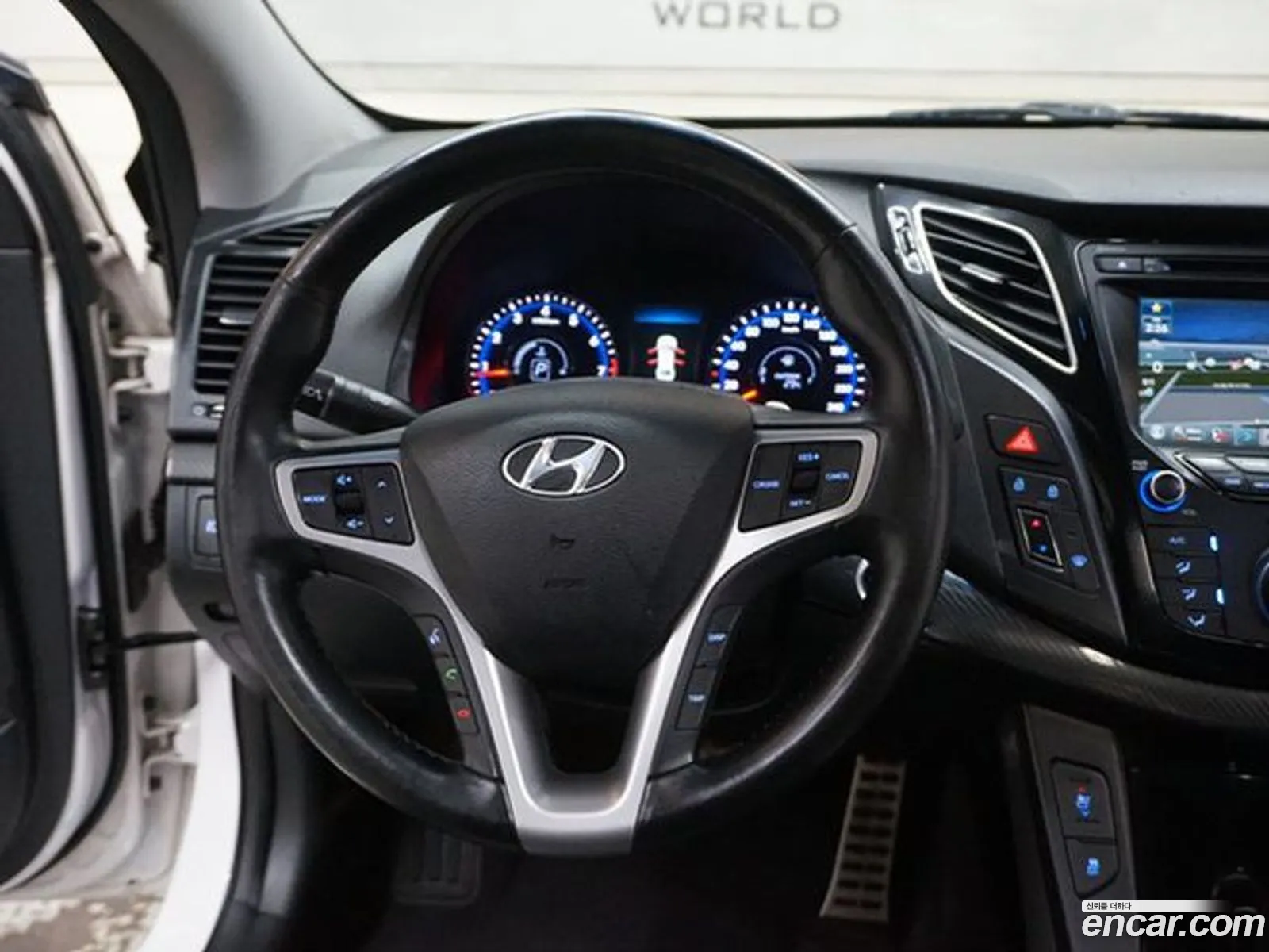 Hyundai i40 Saloon 2014 — 10