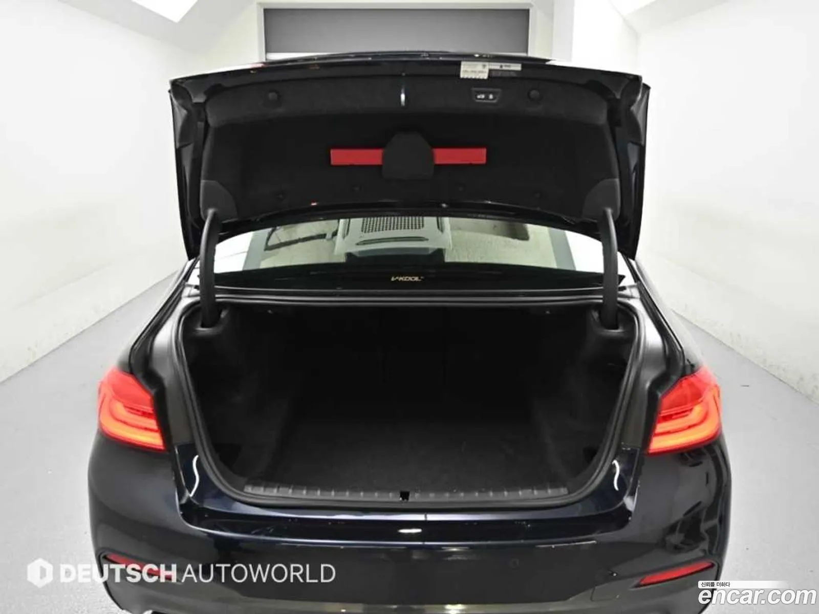 BMW 5 Series 2020 — 16