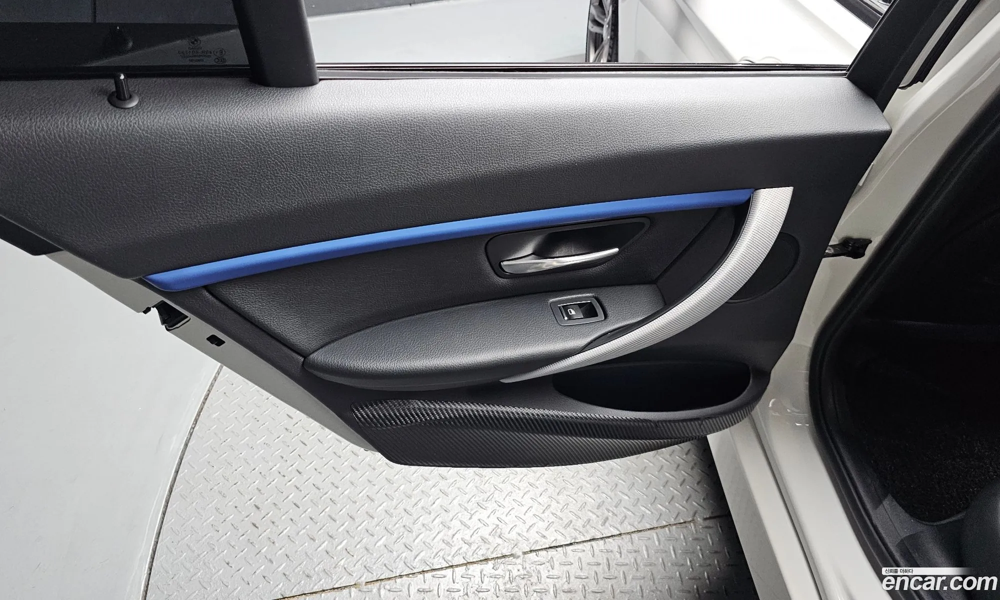 BMW 3 Series 2017 WBA8C5100HK854649 — 2