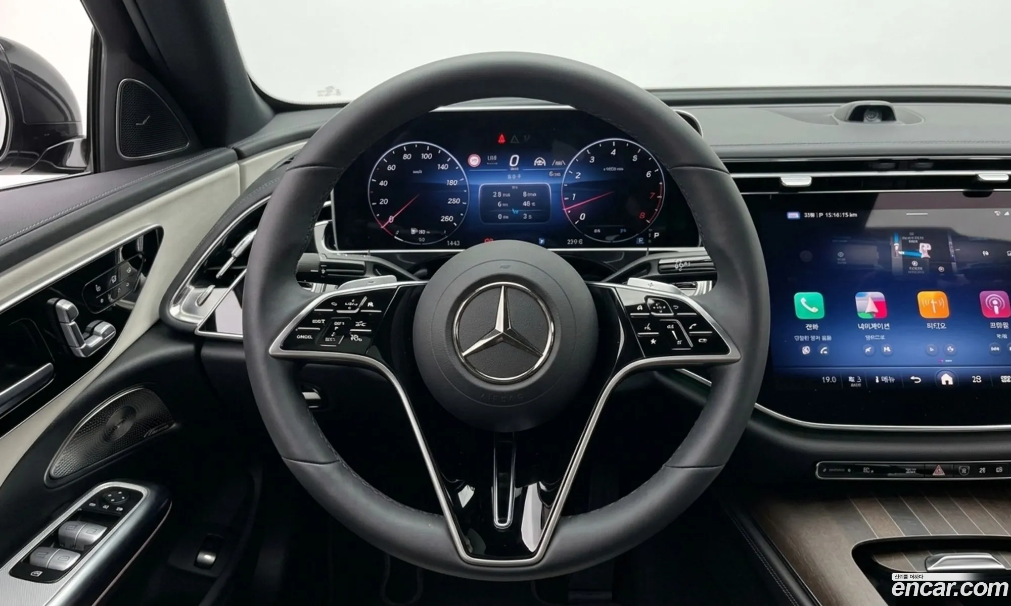 Mercedes-Benz E-Class W214 2025 — 10