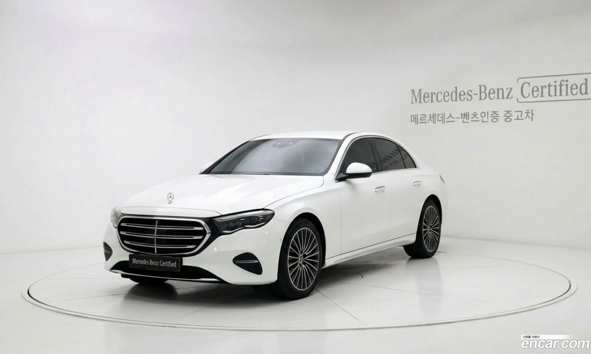 Mercedes-Benz E-Class W214 2025 — 11