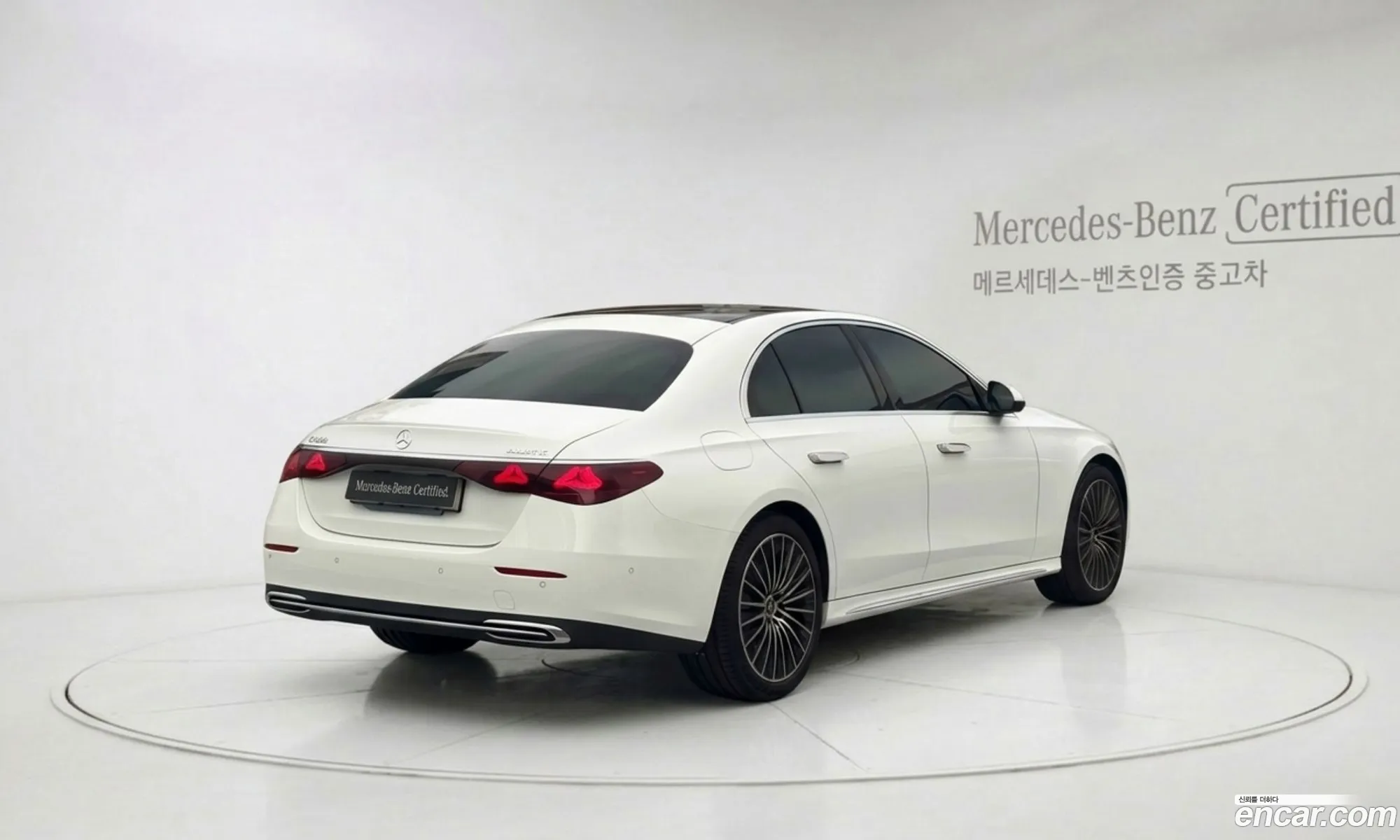 Mercedes-Benz E-Class W214 2025 — 6