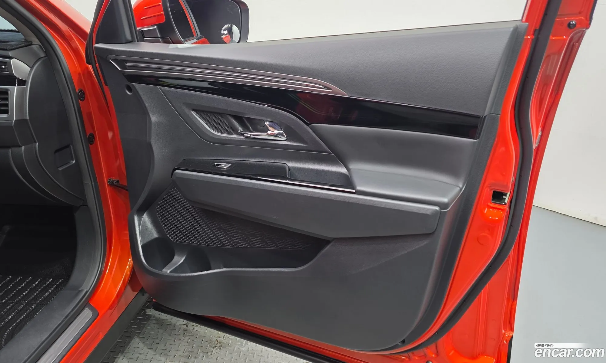KG Mobility (SsangYong) Beautiful Korando 2020 — 24