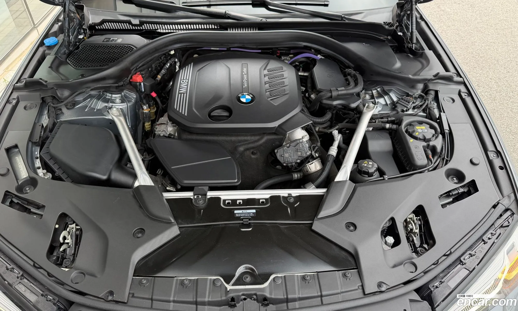 BMW 5 Series 2023 — 19