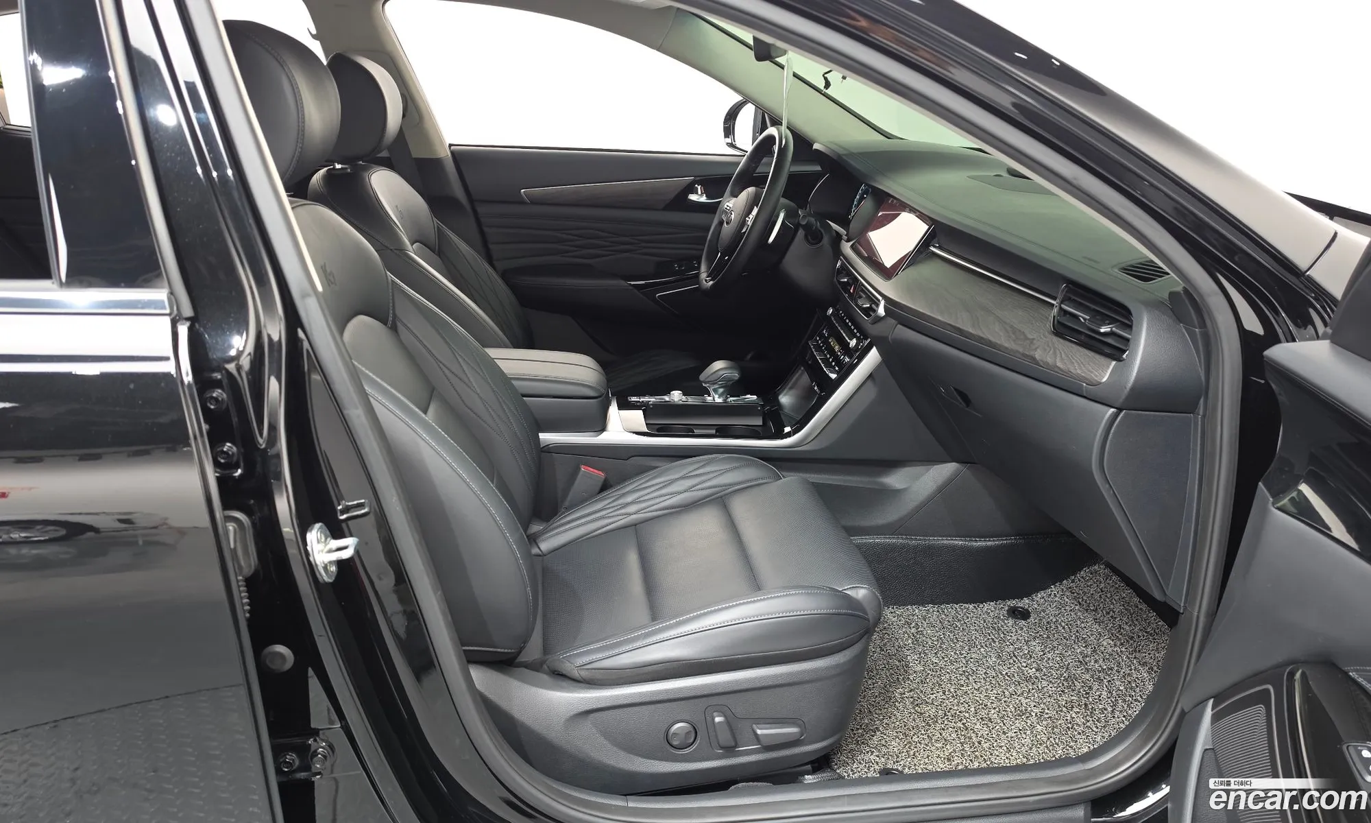 Kia K7 Premier 2019 — 31