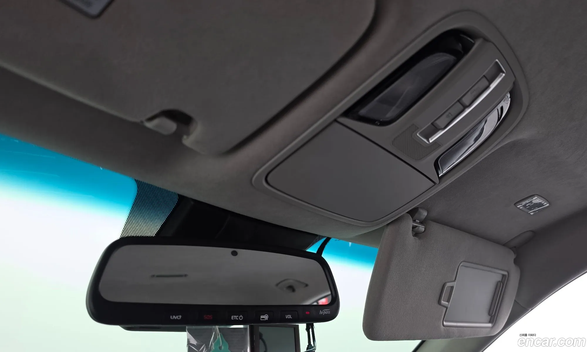 Kia K7 Premier 2019 — 34