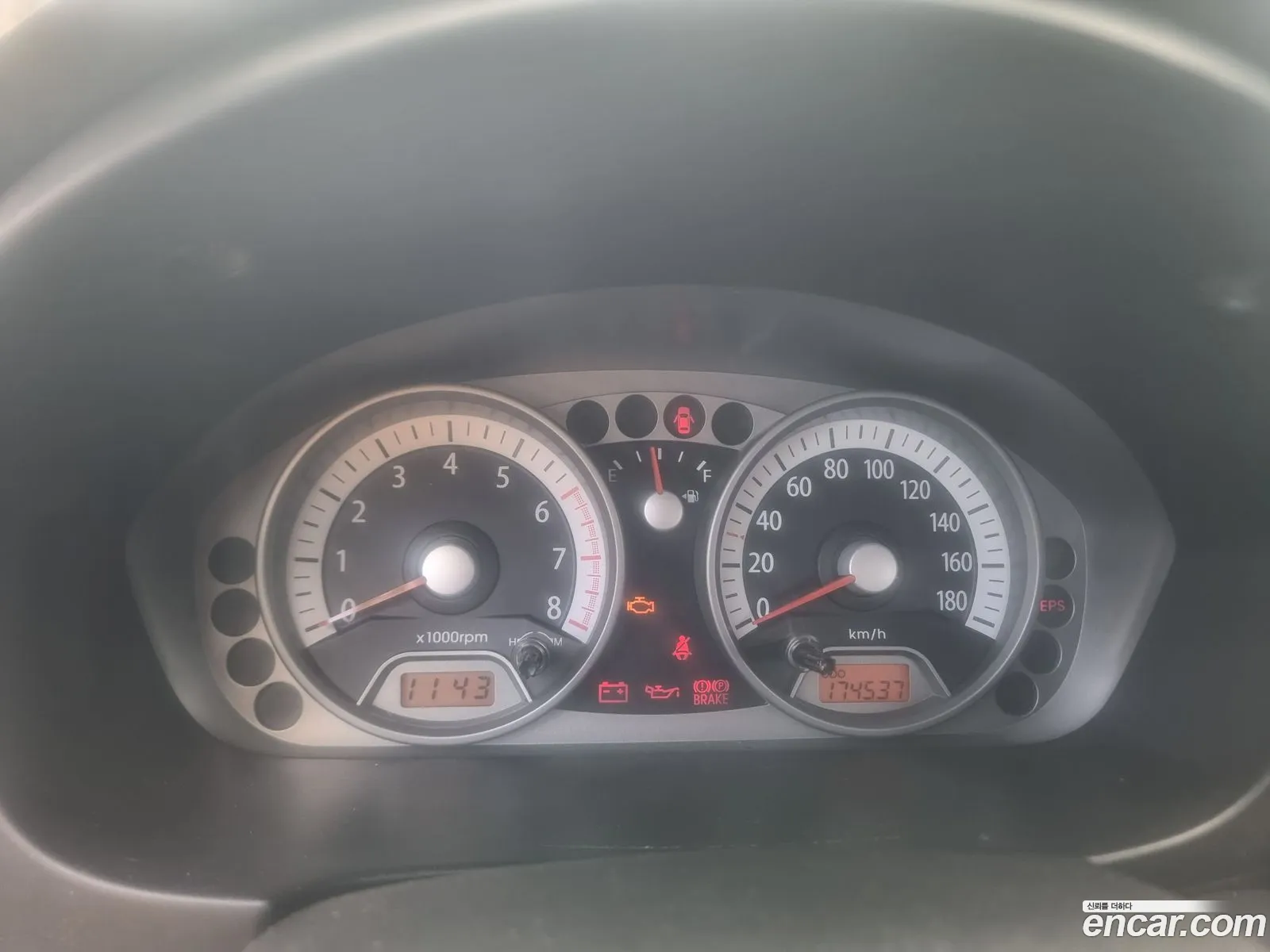 Kia Grand Carnival 2010 — 12