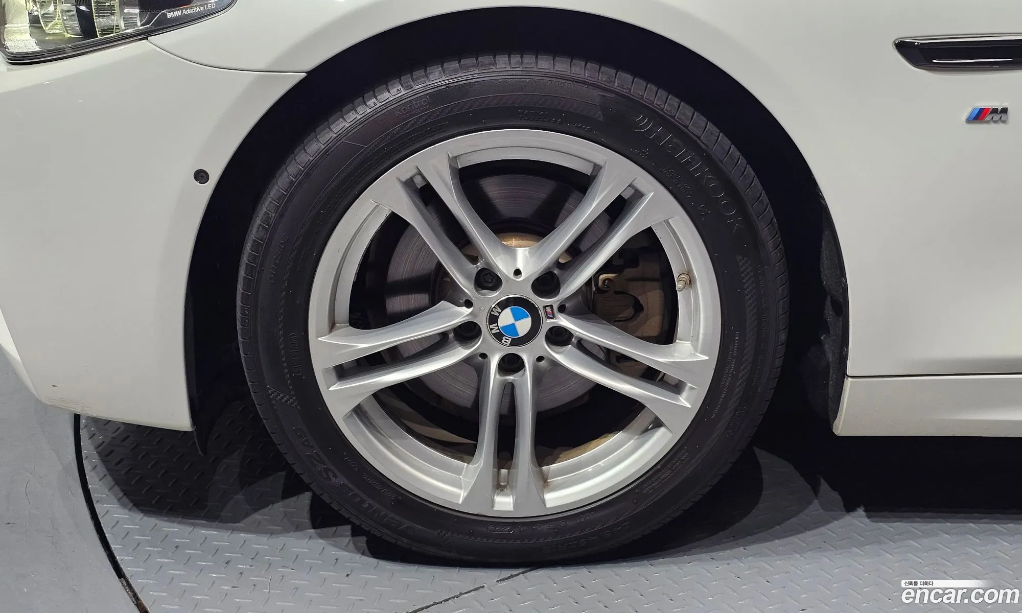 BMW 5 Series 2016 WBA5E5108GG209410 — 9