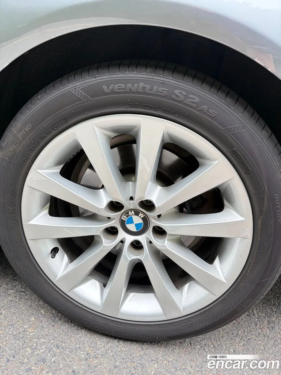 BMW 5 Series 2011 — 6
