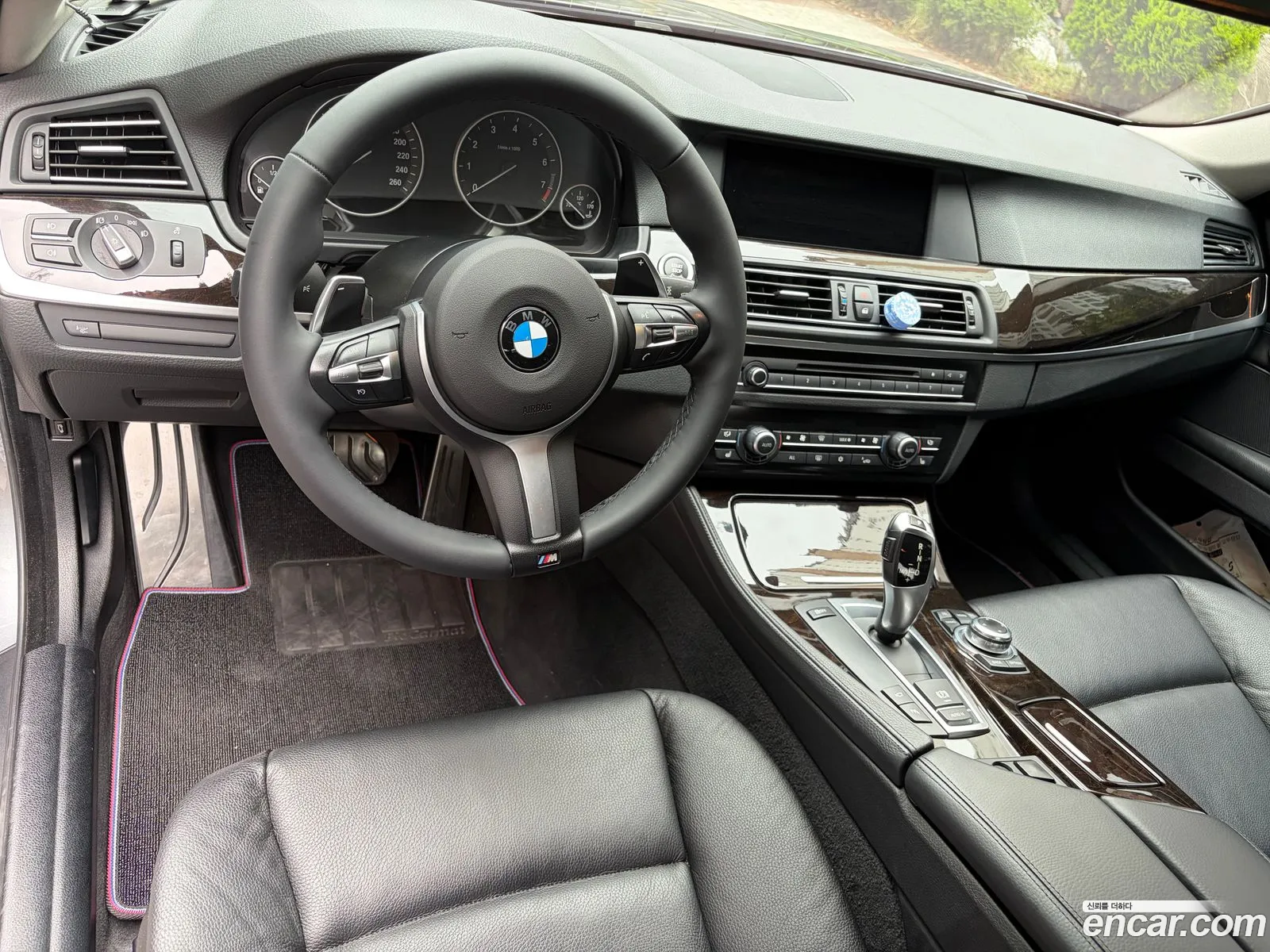 BMW 5 Series 2011 — 2