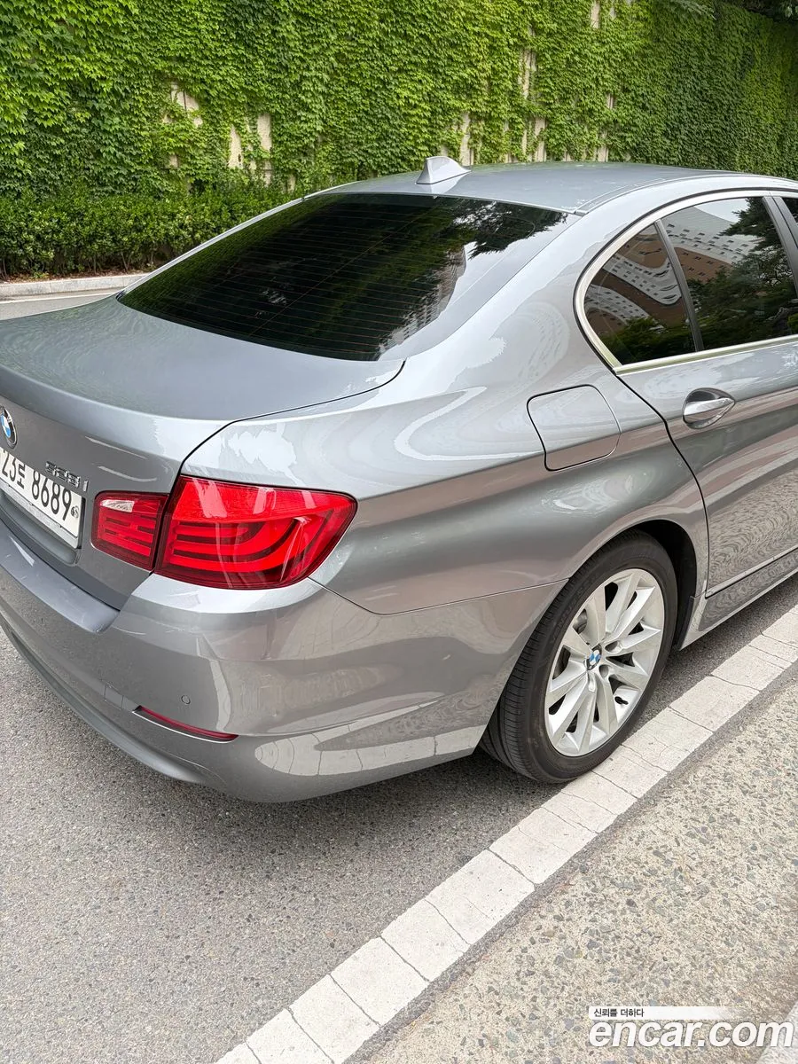 BMW 5 Series 2011 — 4