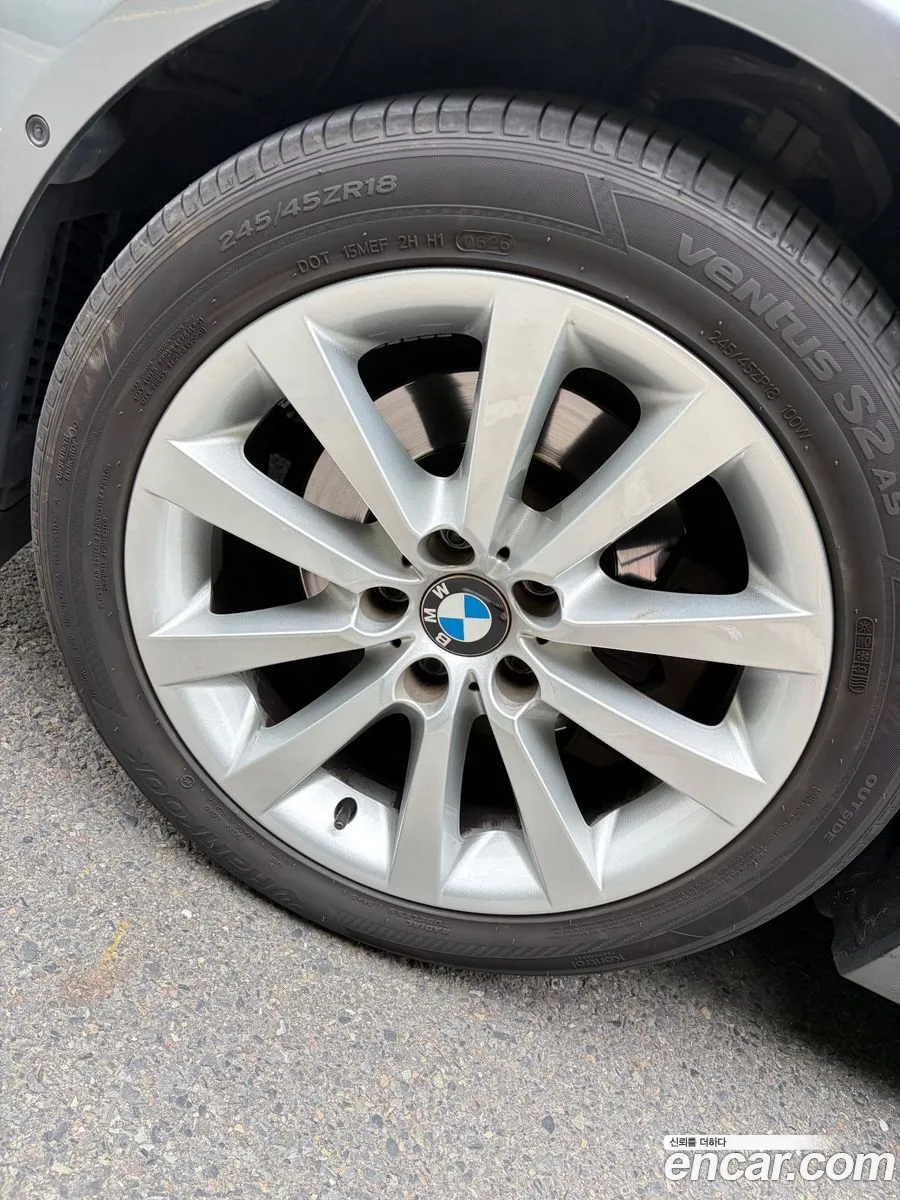BMW 5 Series 2011 — 15