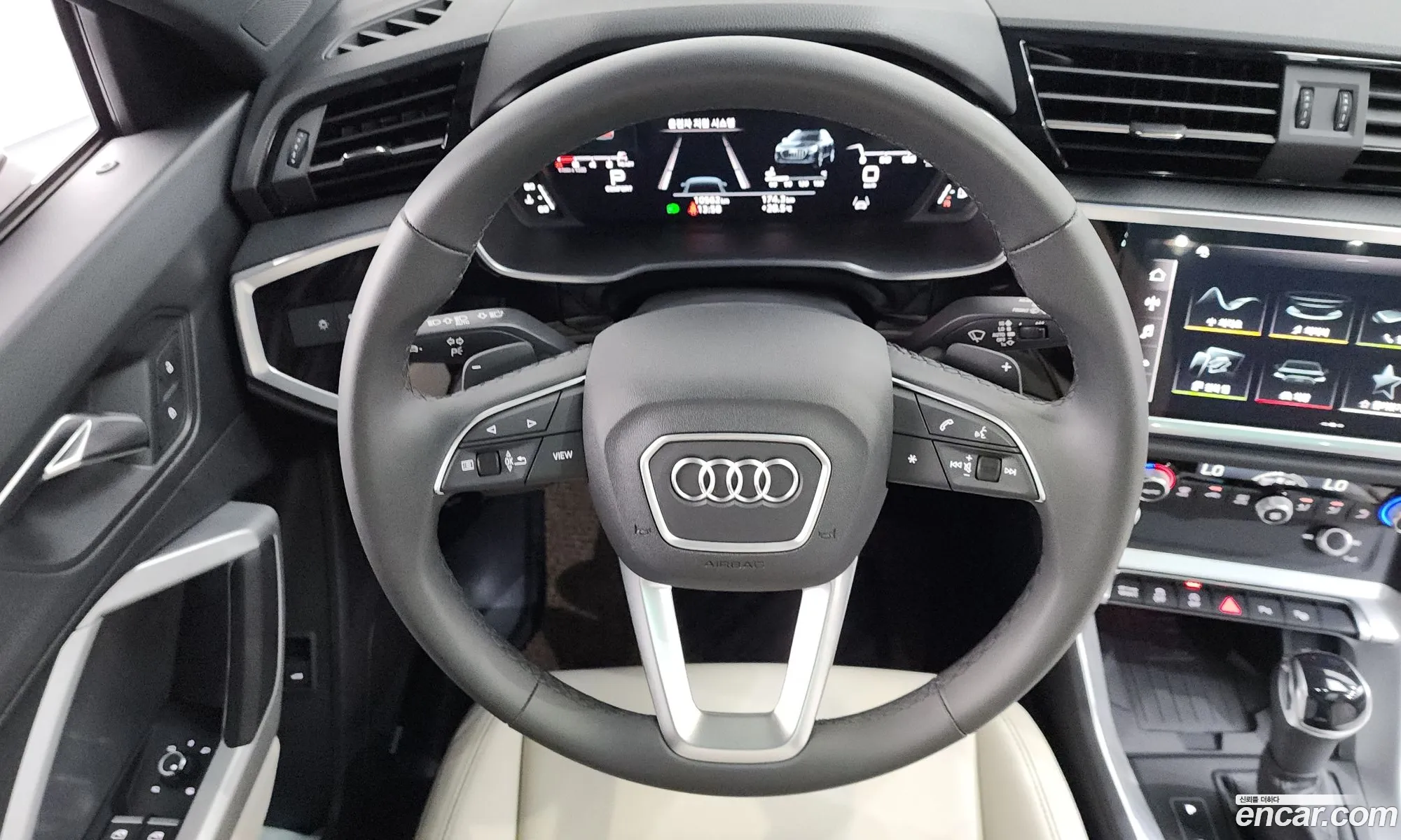 Audi Q3 2025 WAUZZZF3111111111 — 23