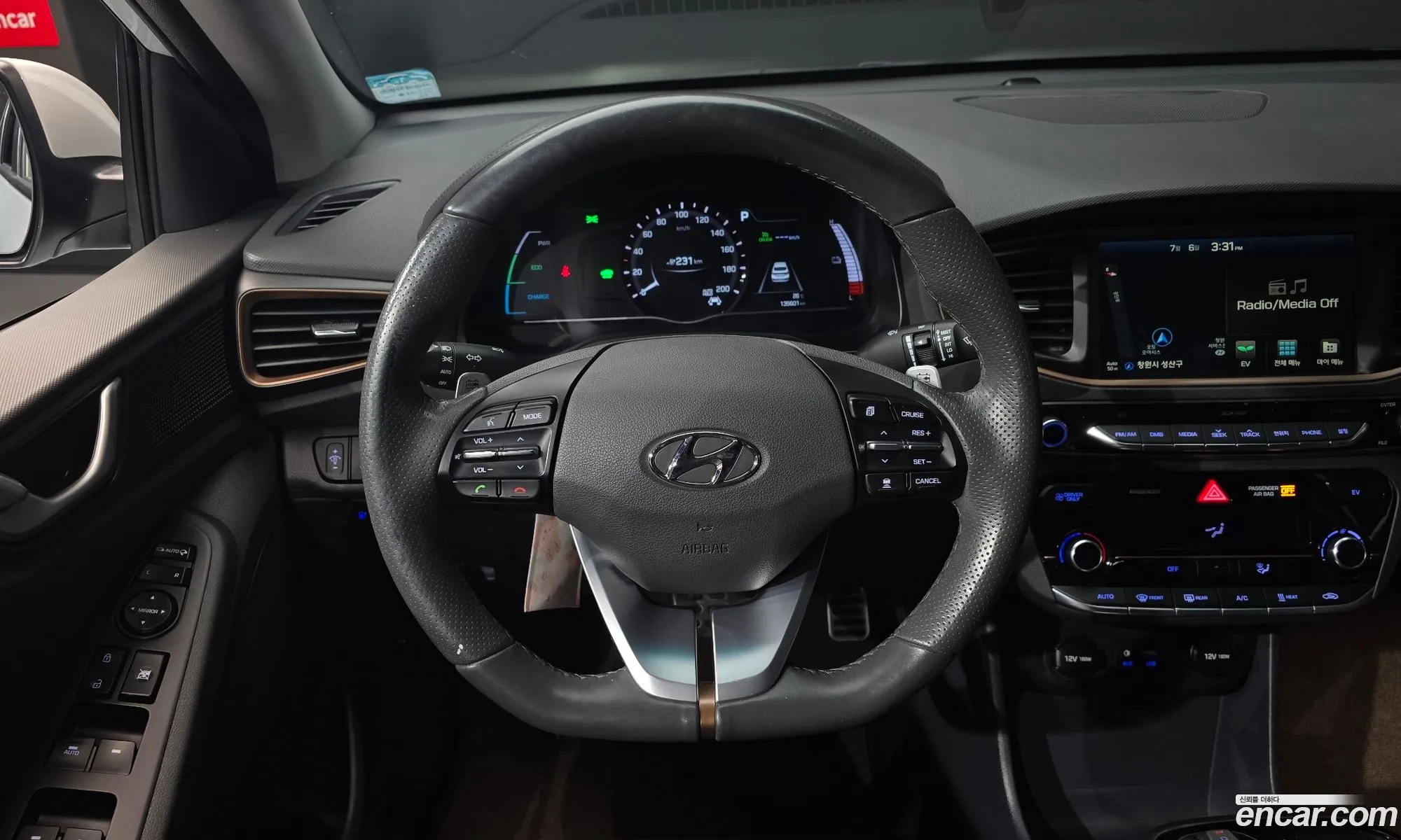 Hyundai Ioniq Electric 2018 — 6