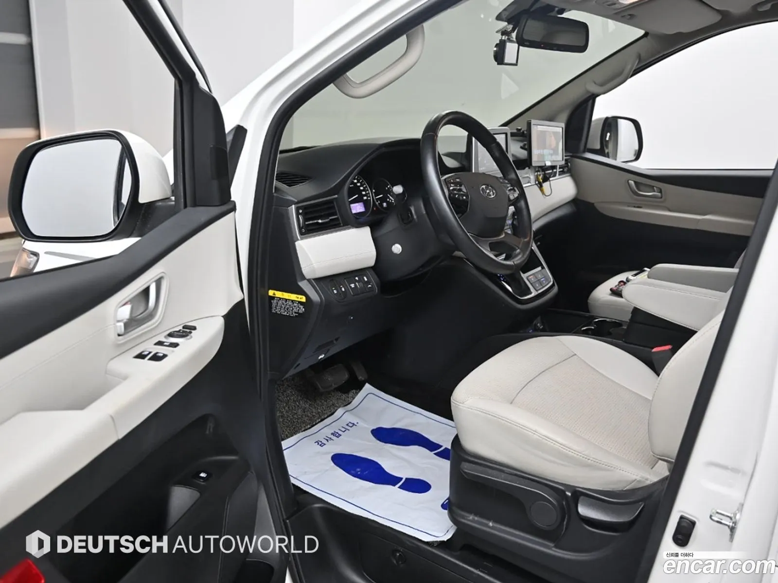 Hyundai Grand Starex 2019 — 17