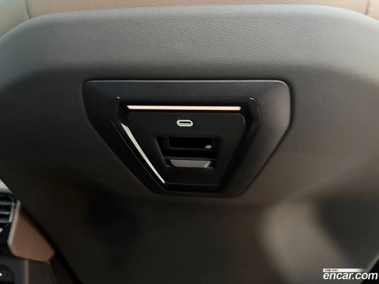BMW 5 Series 2025 — 9