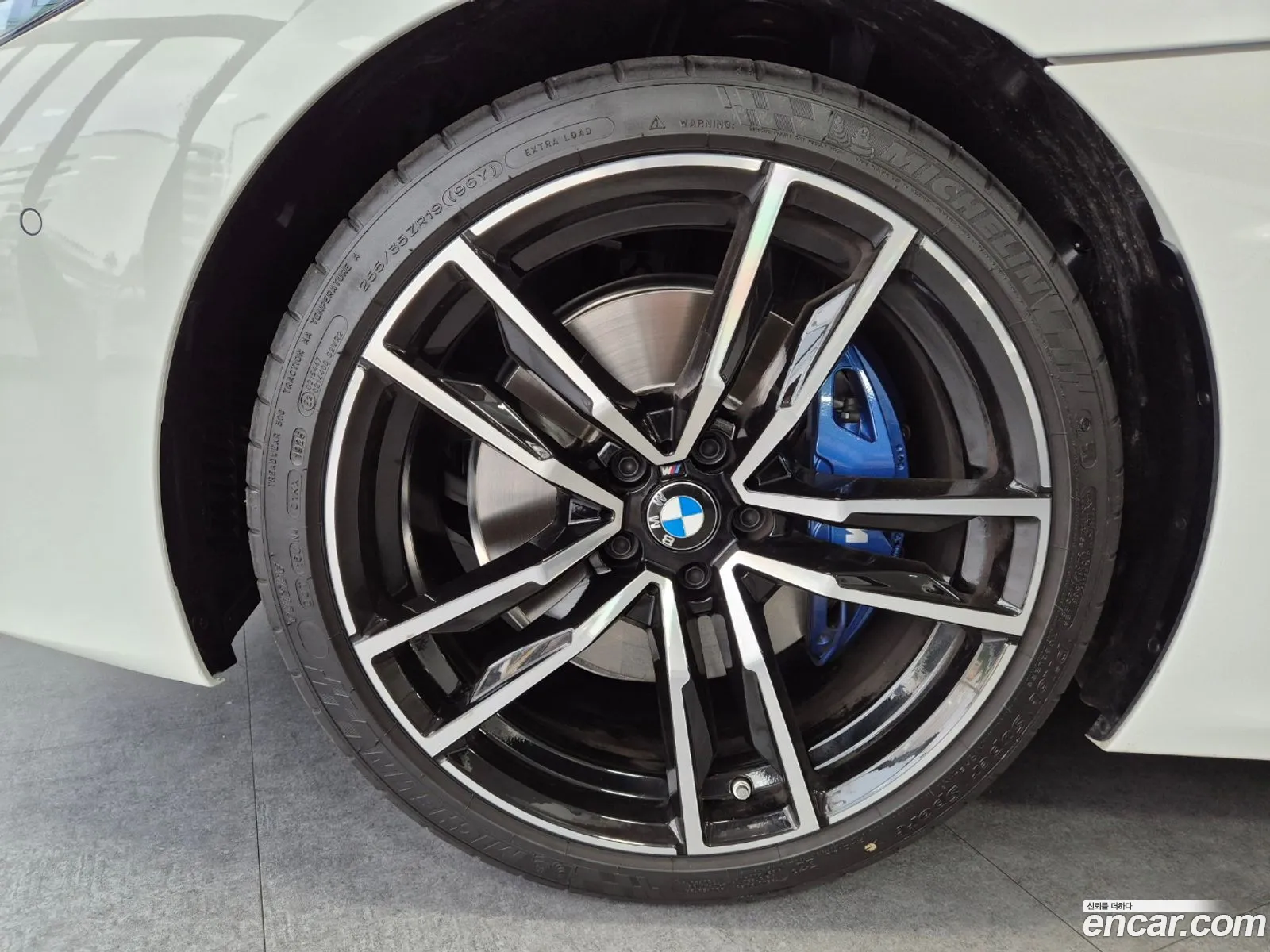 BMW Z4 2026 — 16